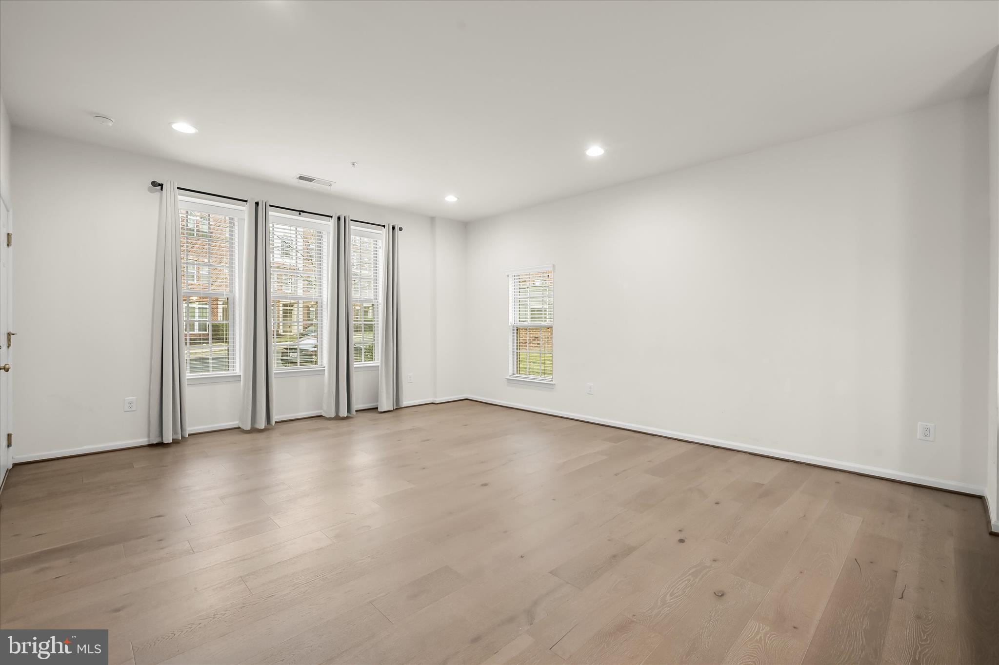 LINTON AT BALLENGER - Residential