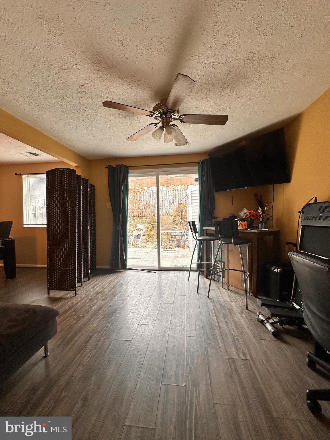 DAMASCUS VALLEY PARK - Residential