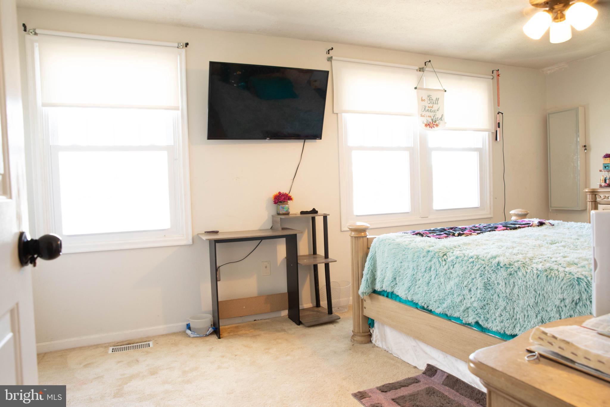 DAMASCUS VALLEY PARK - Residential