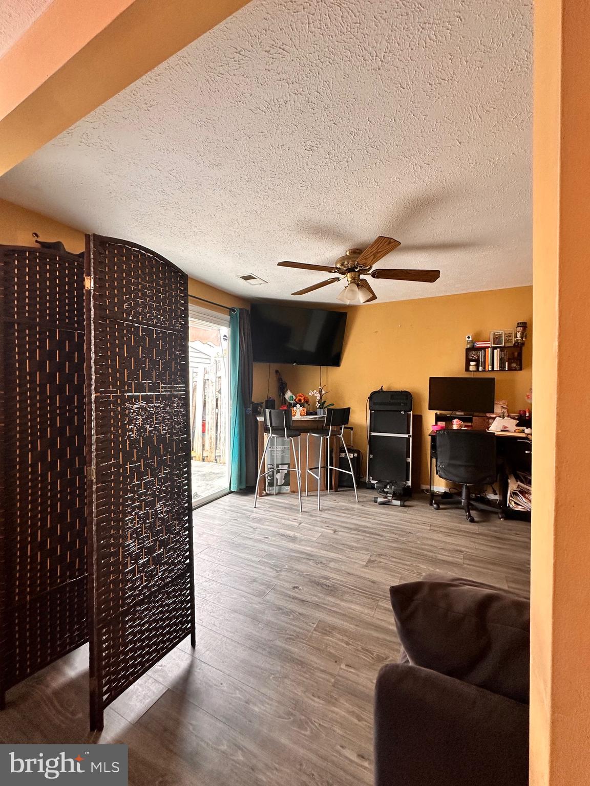 DAMASCUS VALLEY PARK - Residential