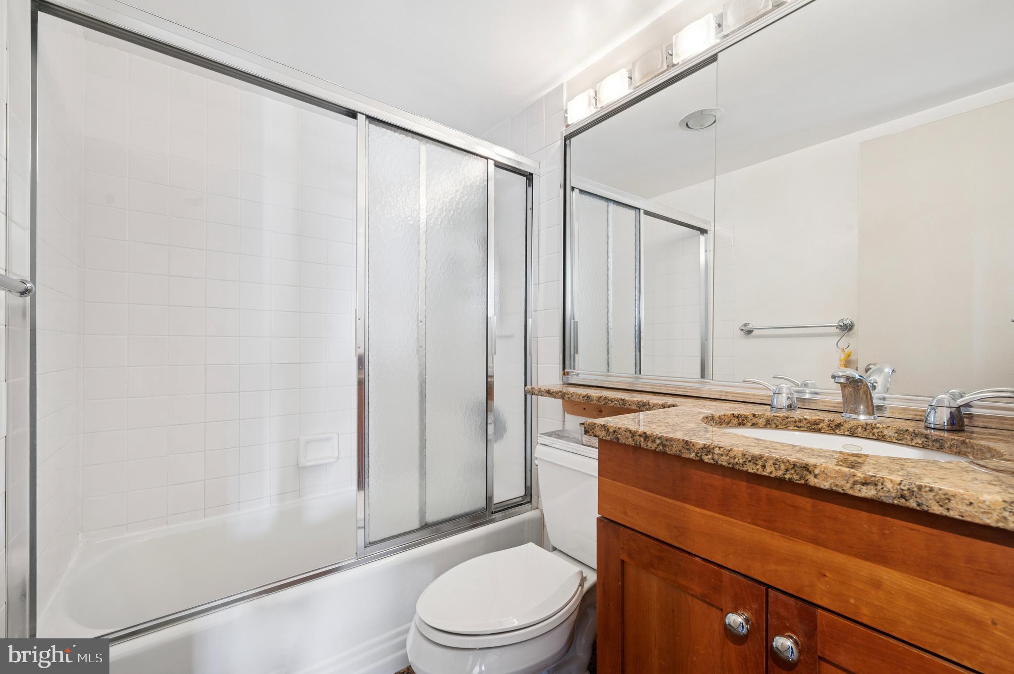 SOCIETY HILL - Residential