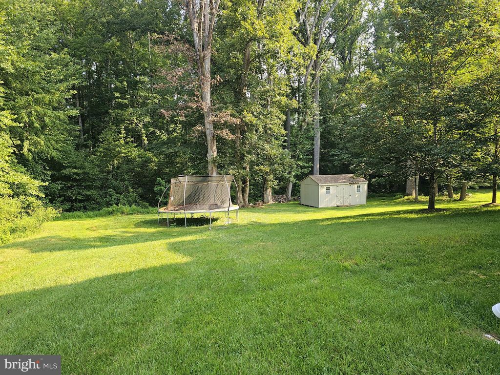 Photo of 8400 Poplar Hill Drive, CLINTON, MD 20735 (MLS # MDPG2161894)