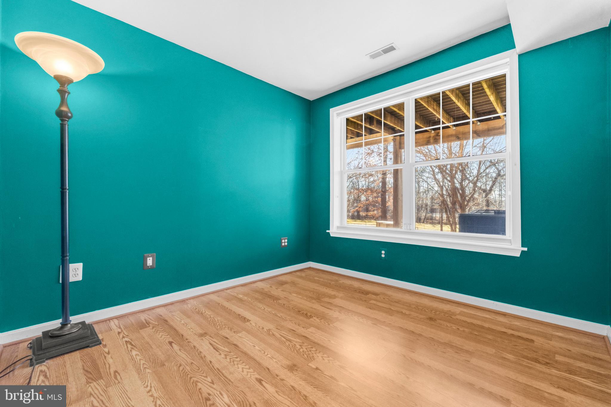 WAVERLY WOODS - Residential