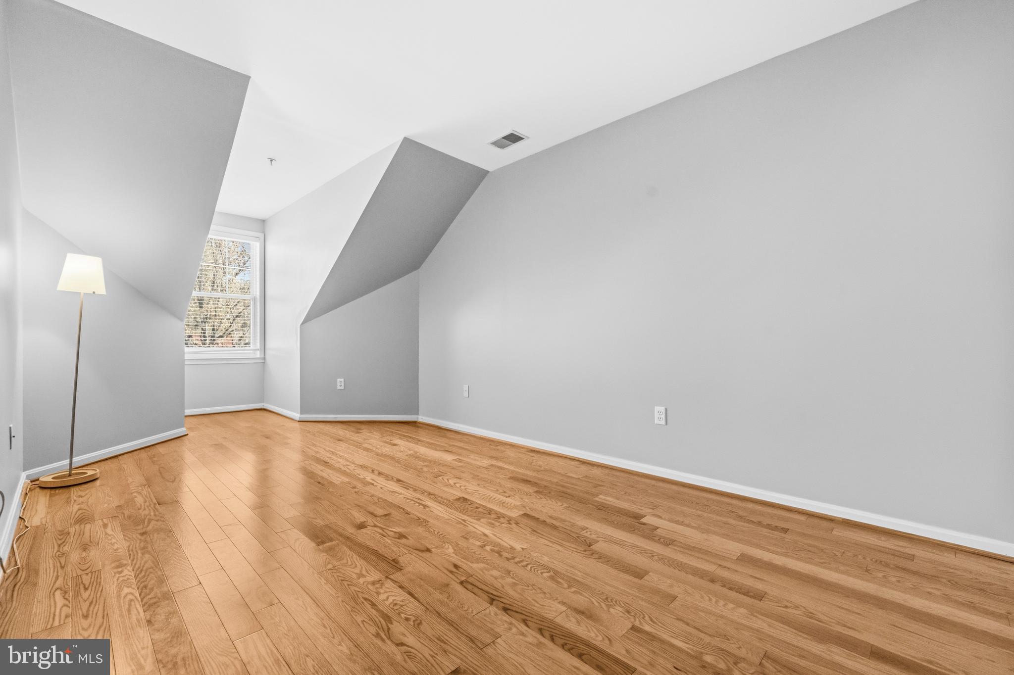 WAVERLY WOODS - Residential