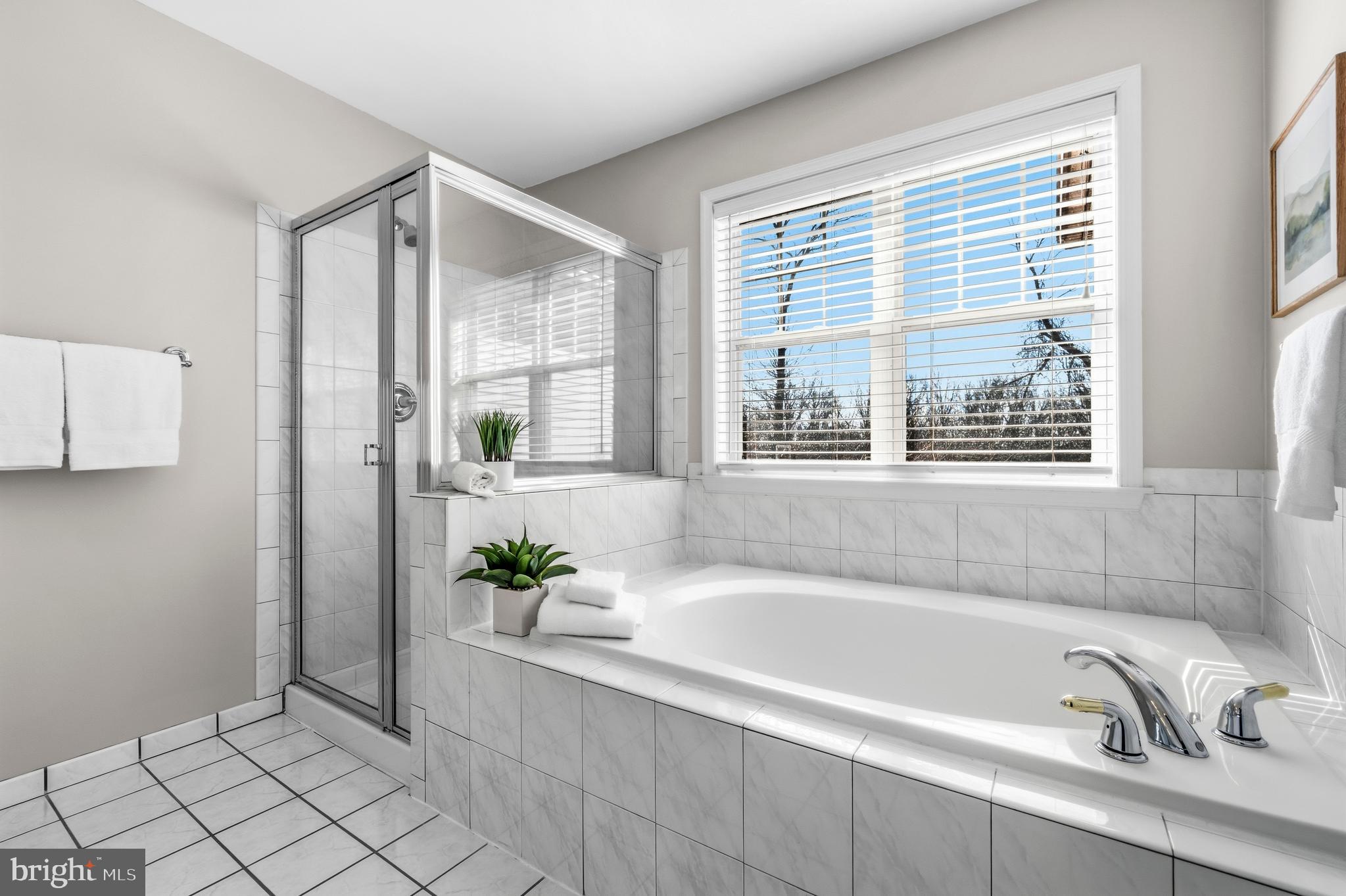 WAVERLY WOODS - Residential