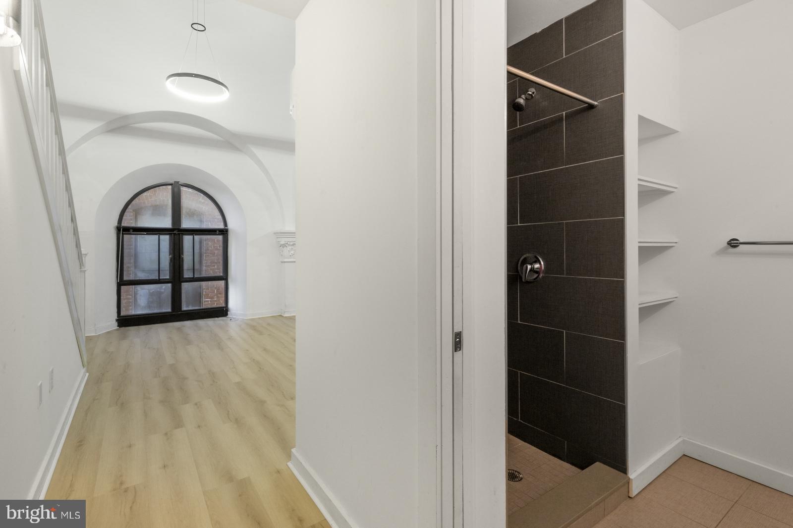 GRADUATE HOSPITAL - Residential Lease
