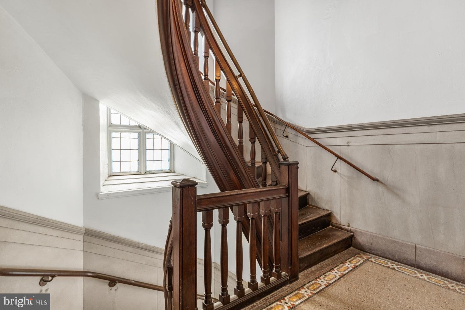 GRADUATE HOSPITAL - Residential Lease