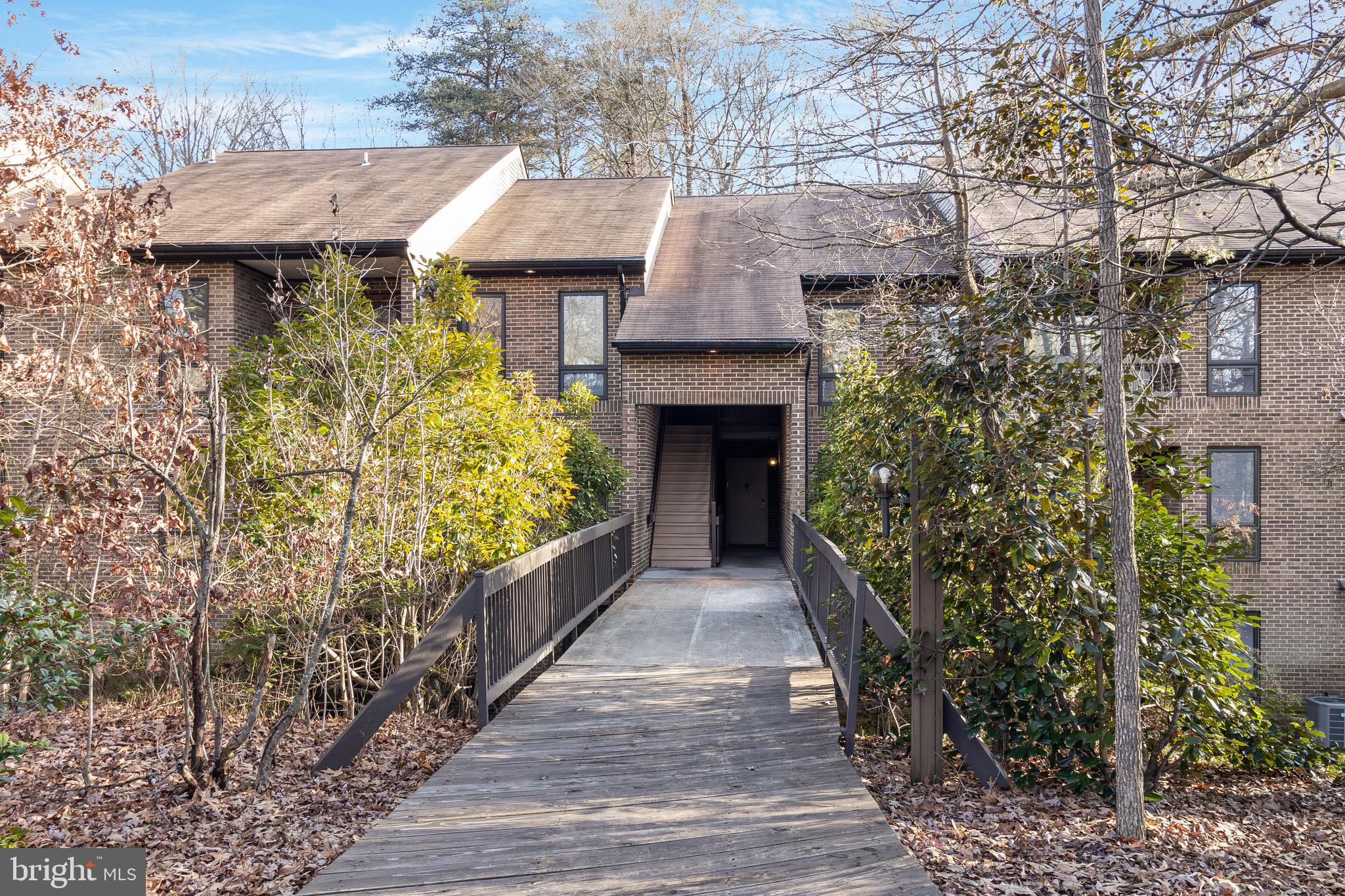 44693 WHITE OAK COURT 5B