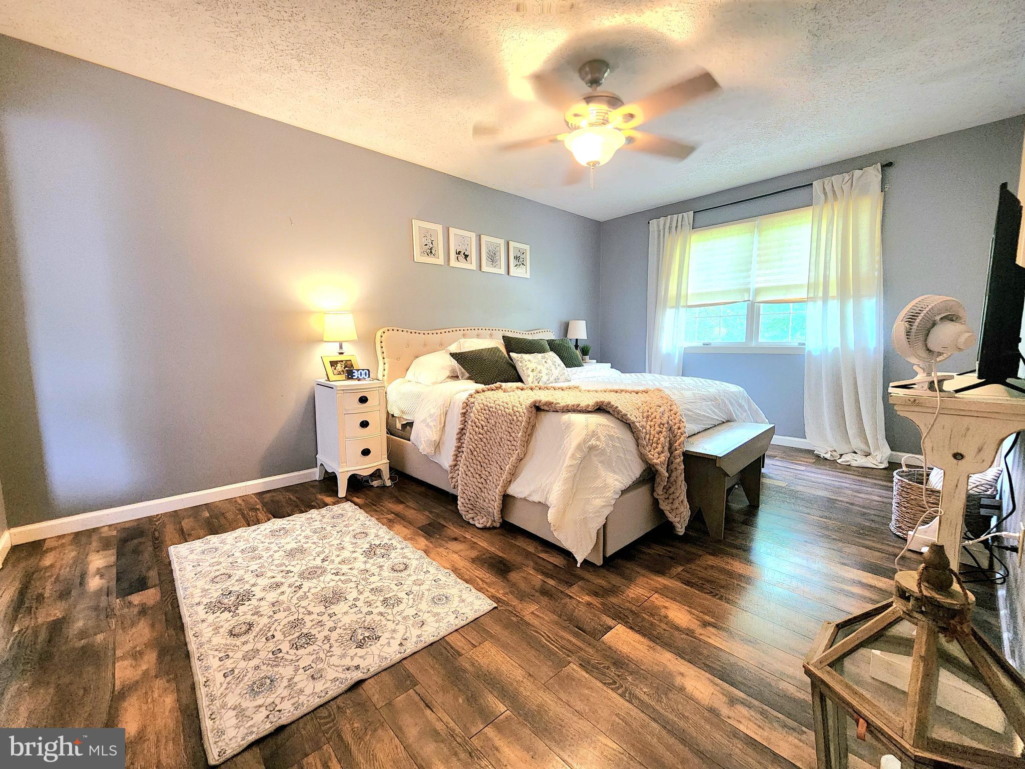 VALLEY VIEW - Residential