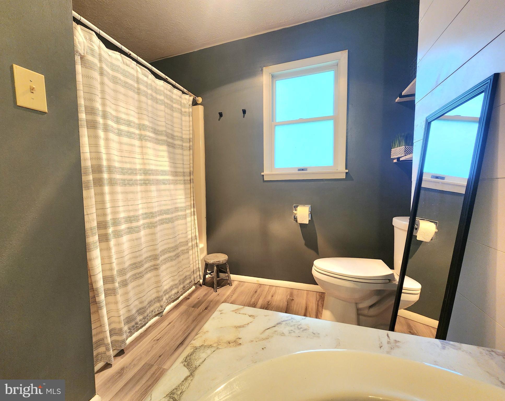 VALLEY VIEW - Residential