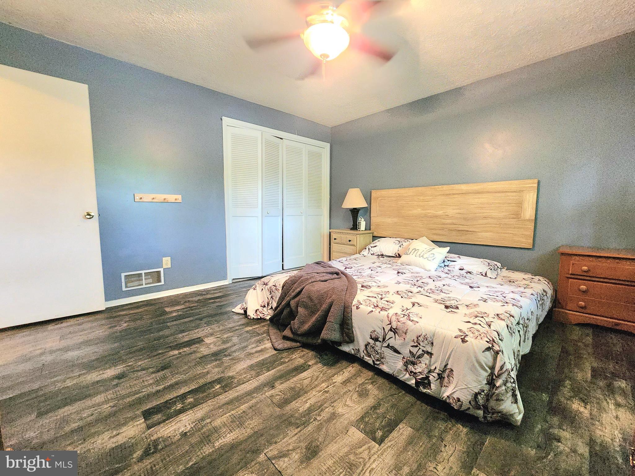 VALLEY VIEW - Residential