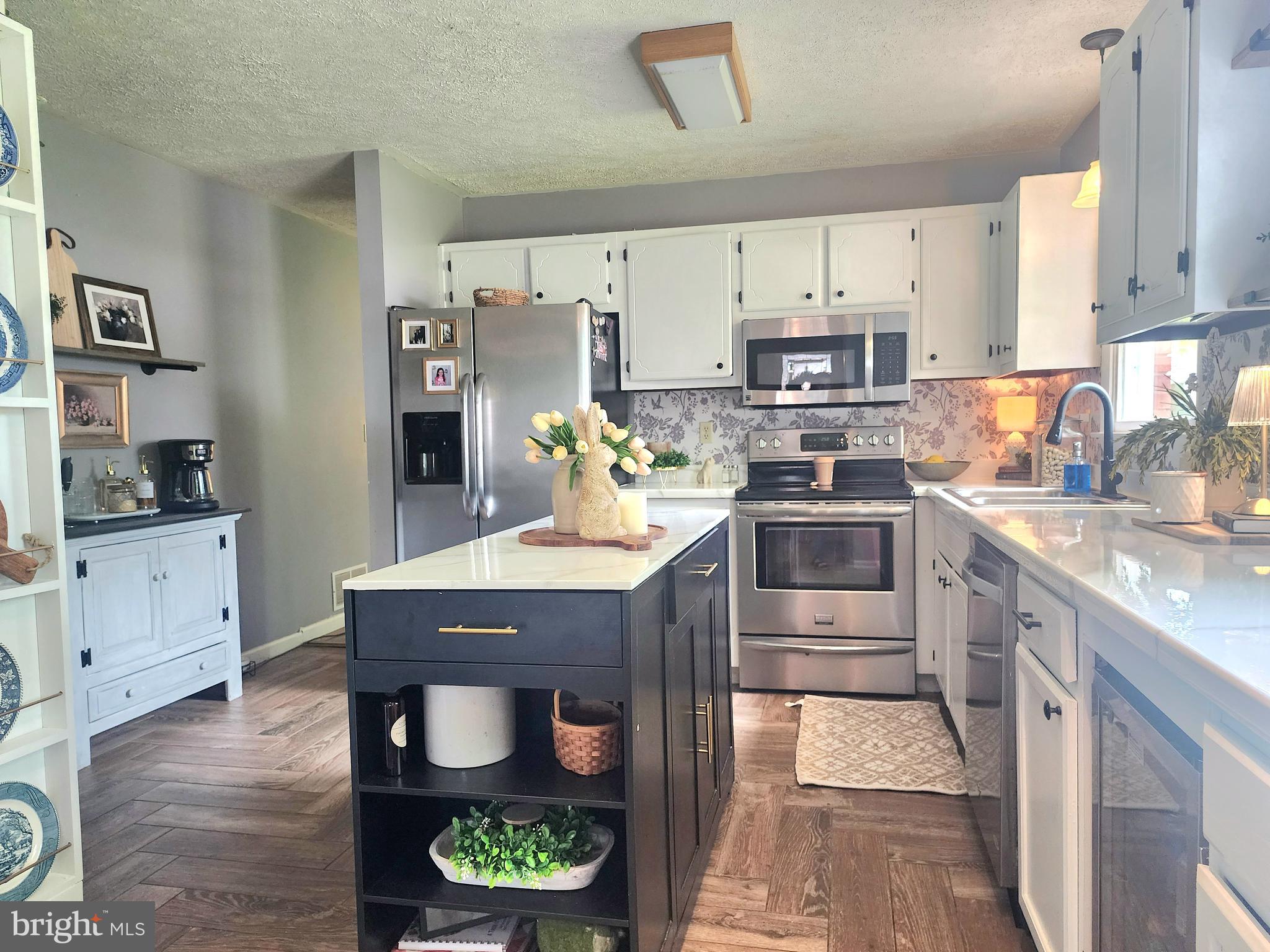 VALLEY VIEW - Residential