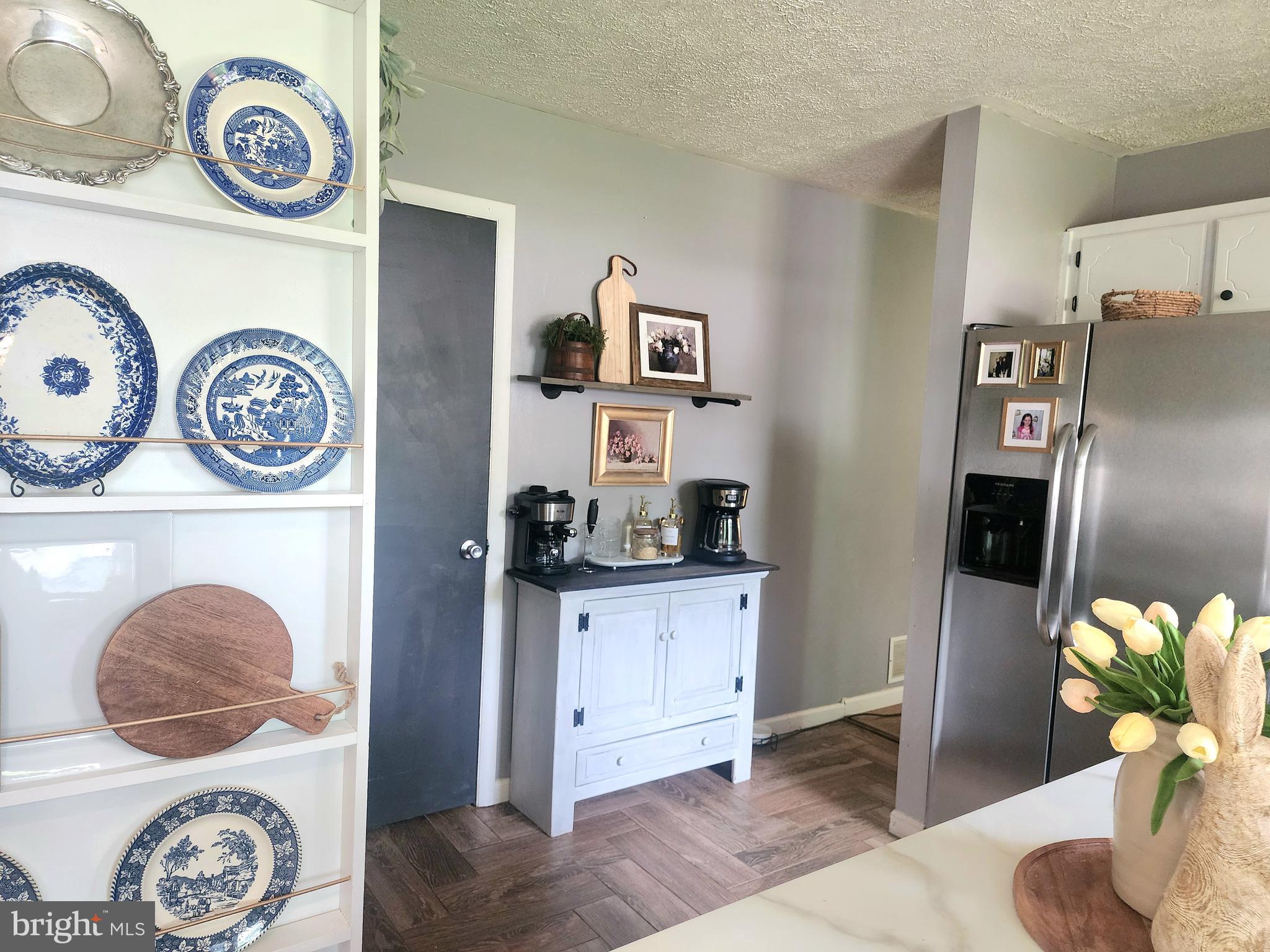 VALLEY VIEW - Residential