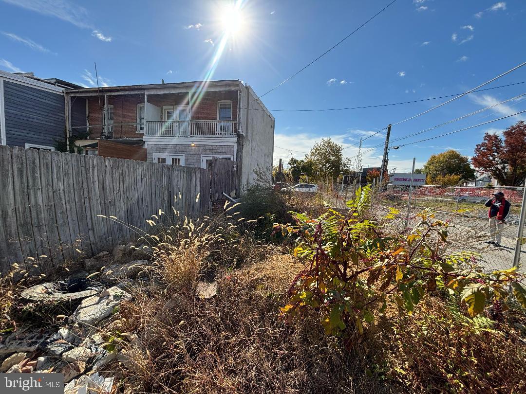 927 INGRAHAM STREET NW