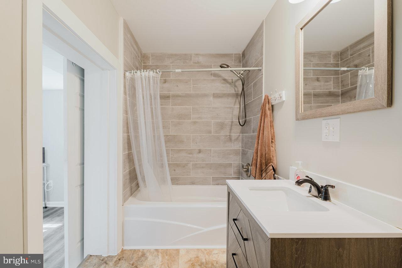 POTOMAC HEIGHTS - Residential