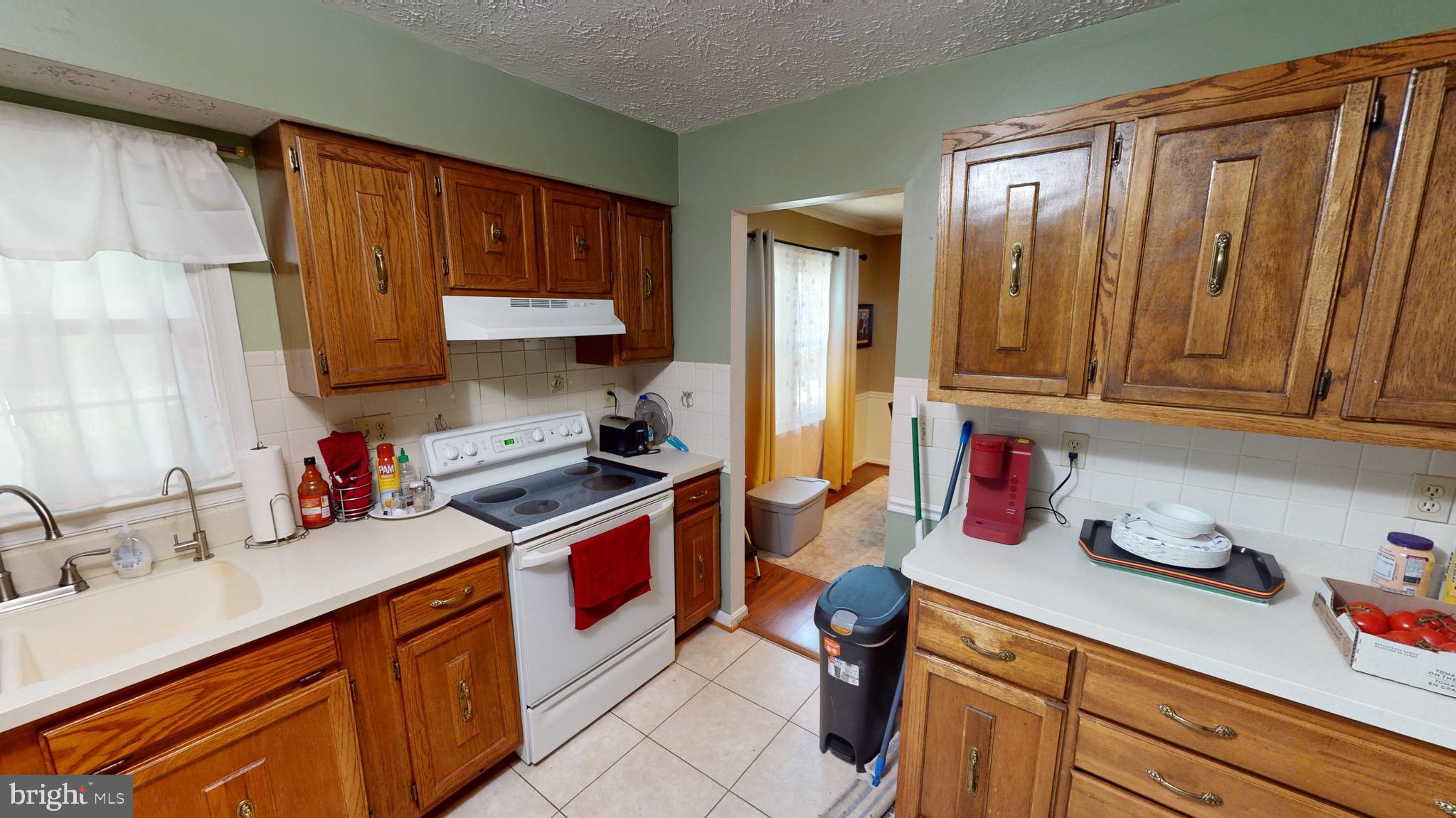 ST CHARLES SUB - WAKEFIELD - Residential Lease