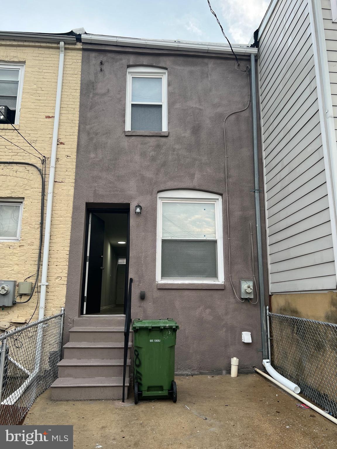 MCELDERRY PARK - Residential Lease