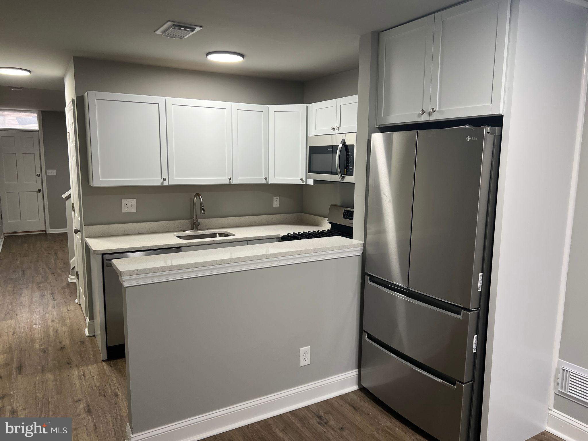 MCELDERRY PARK - Residential Lease