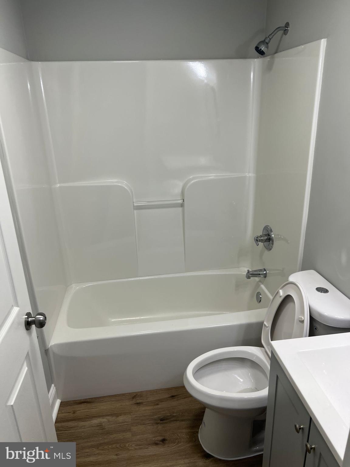MCELDERRY PARK - Residential Lease
