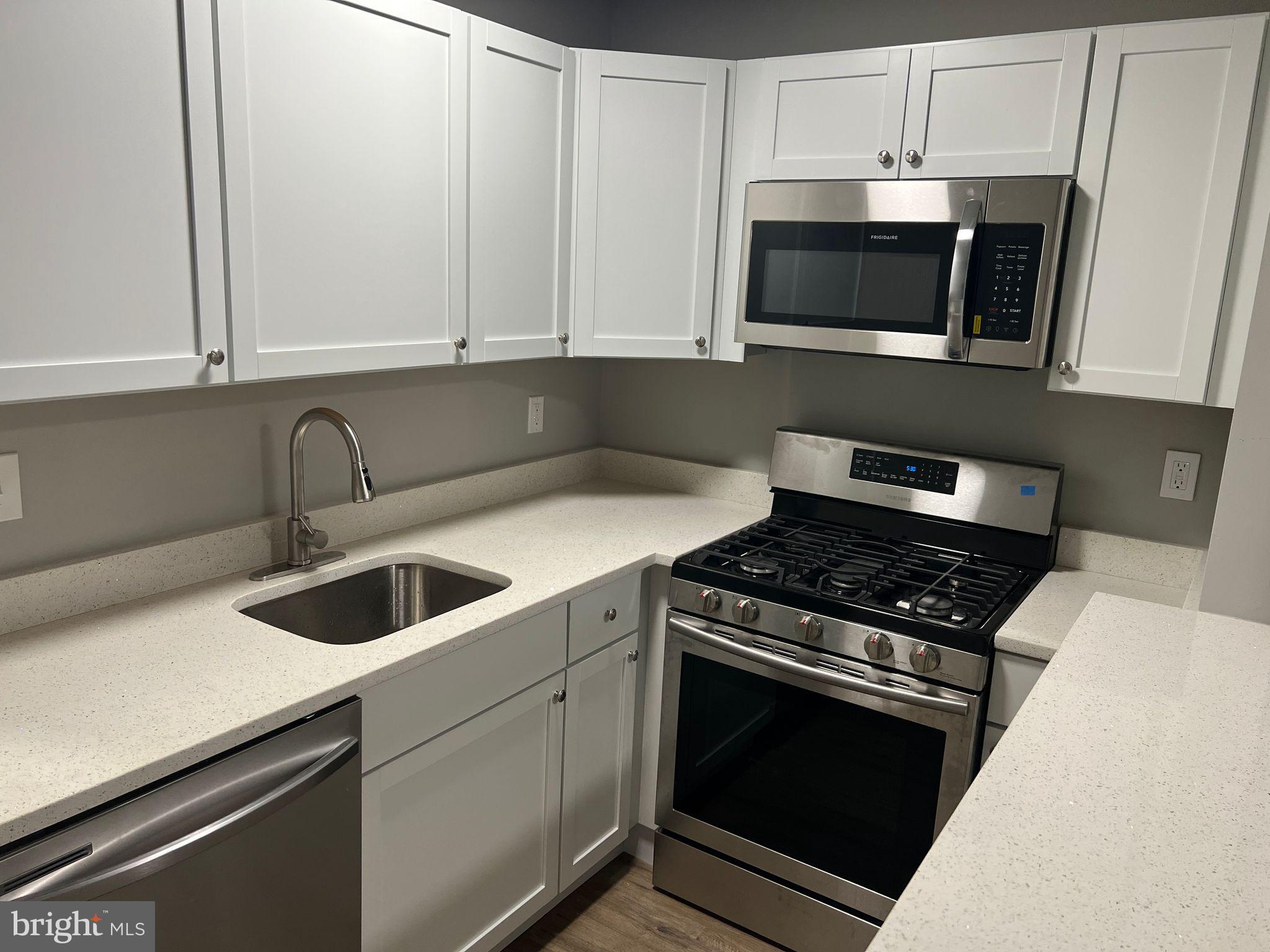 MCELDERRY PARK - Residential Lease