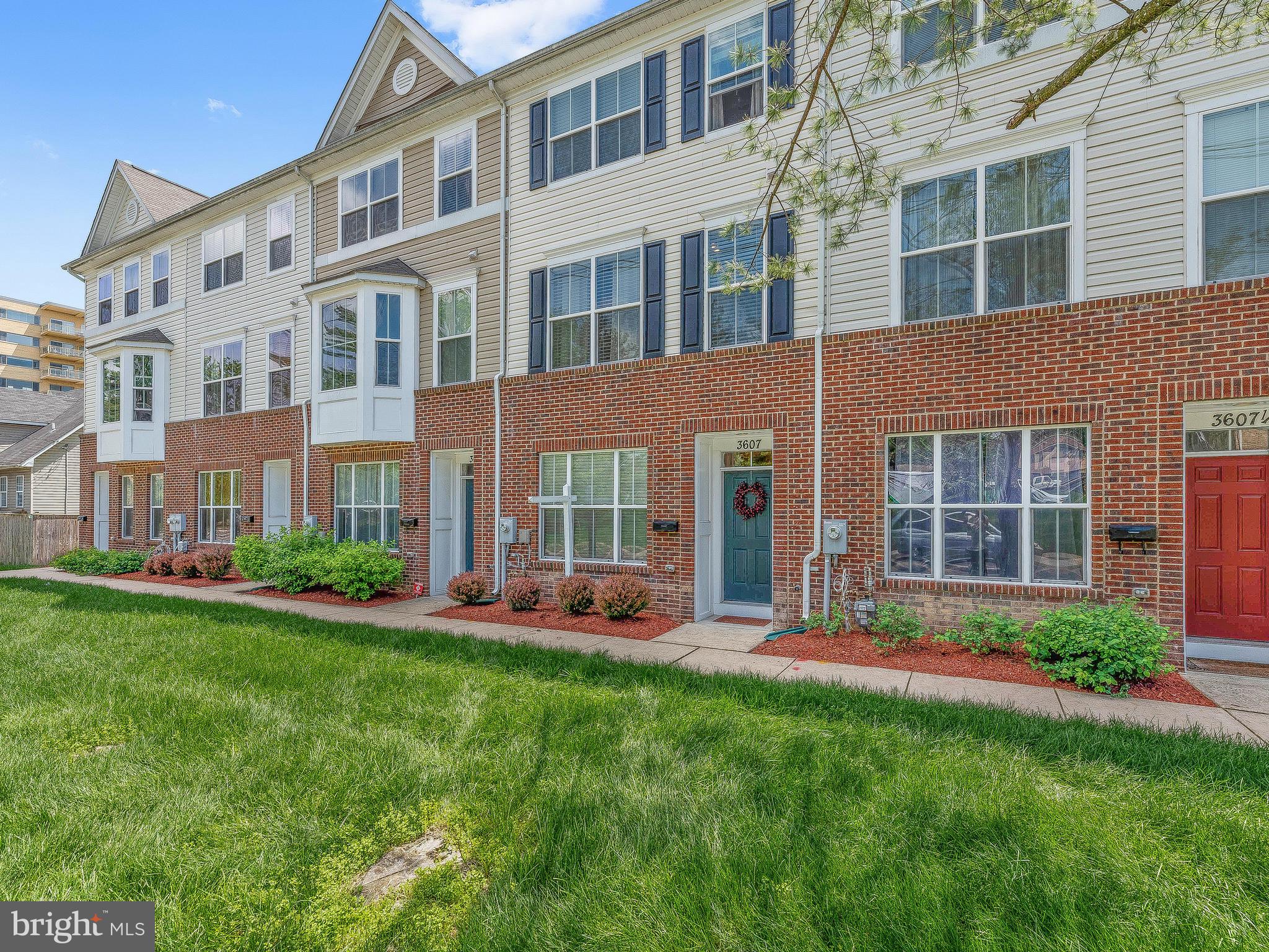 FALLSTAFF - Residential