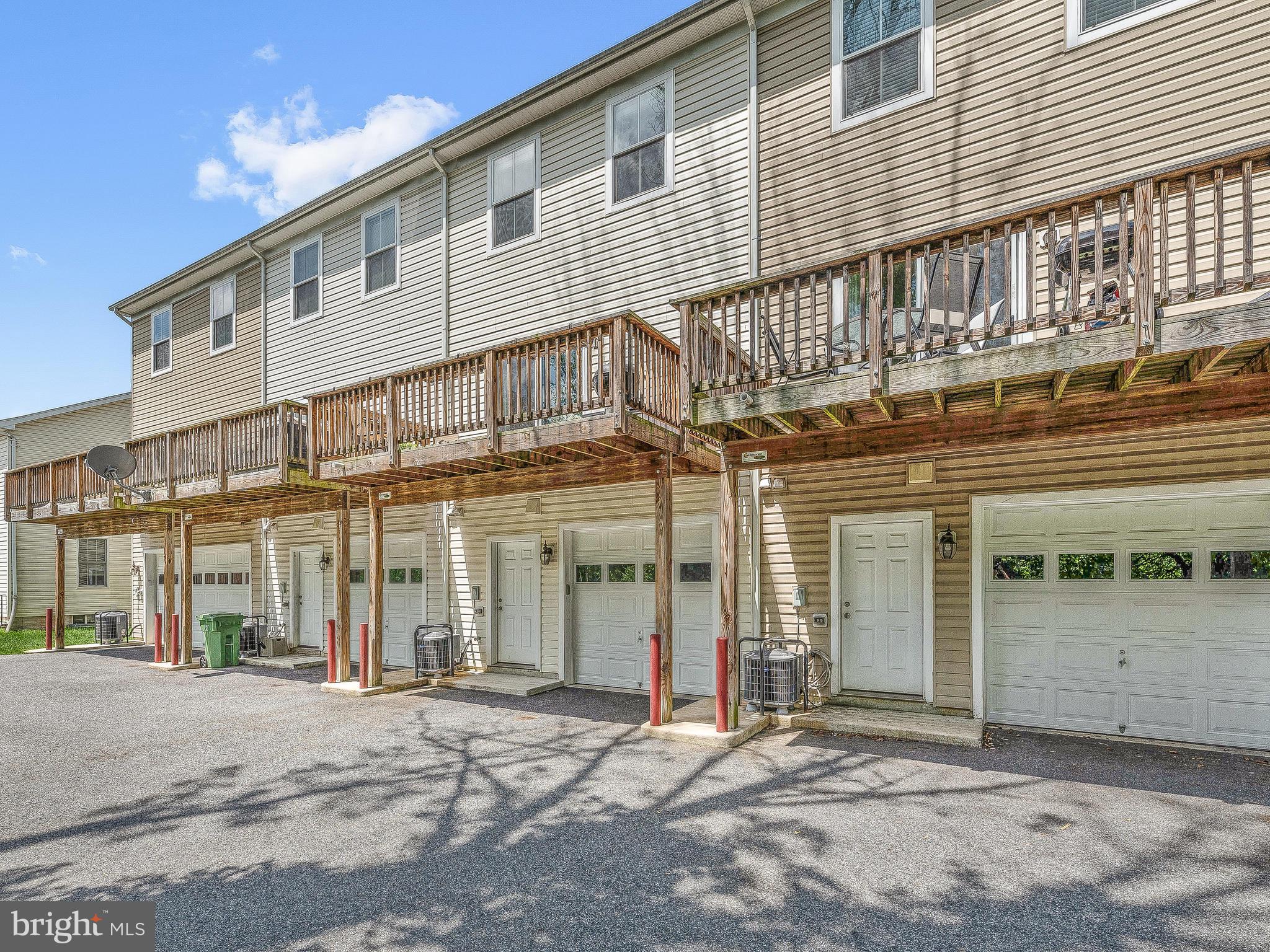 FALLSTAFF - Residential