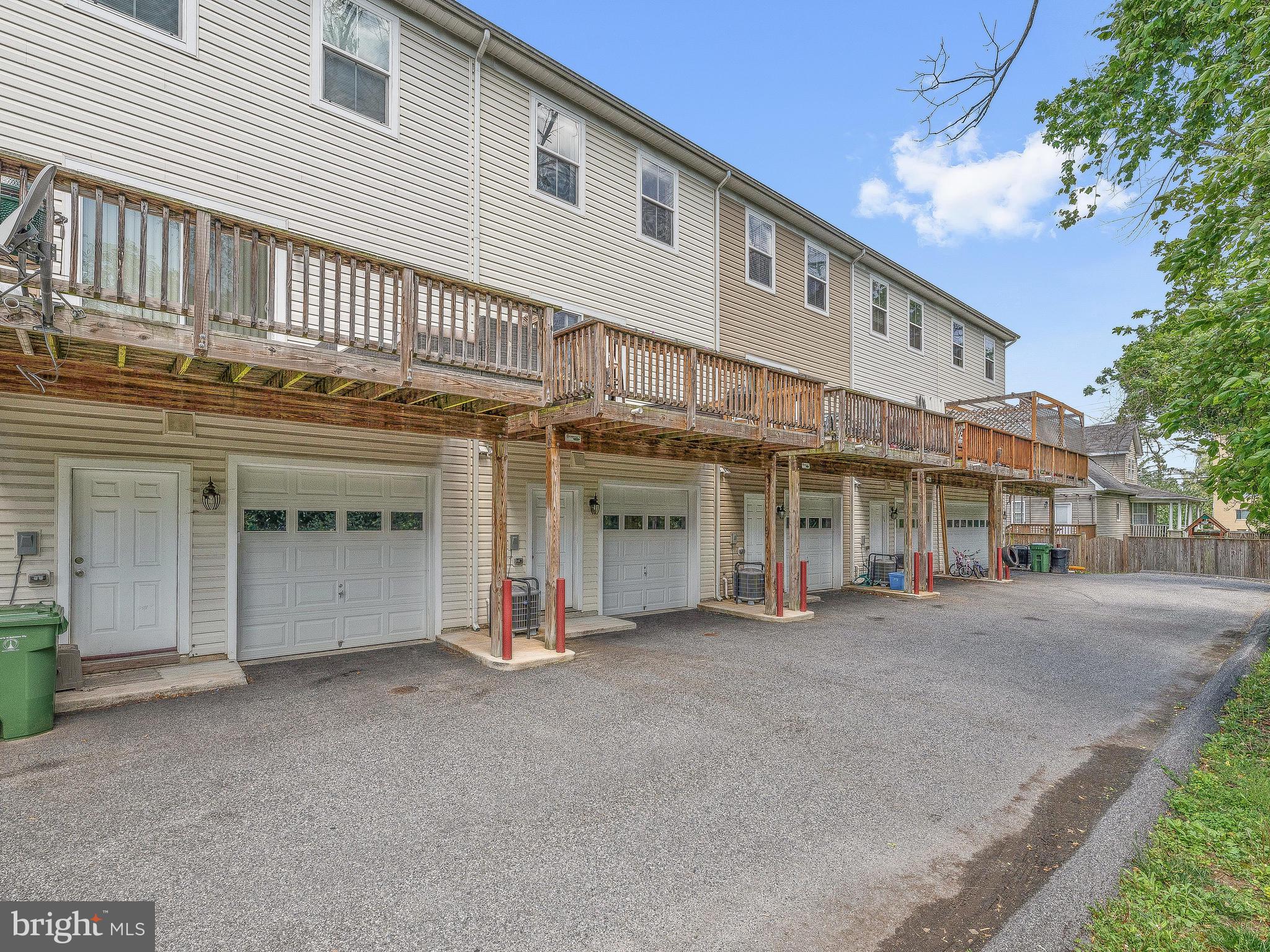 FALLSTAFF - Residential