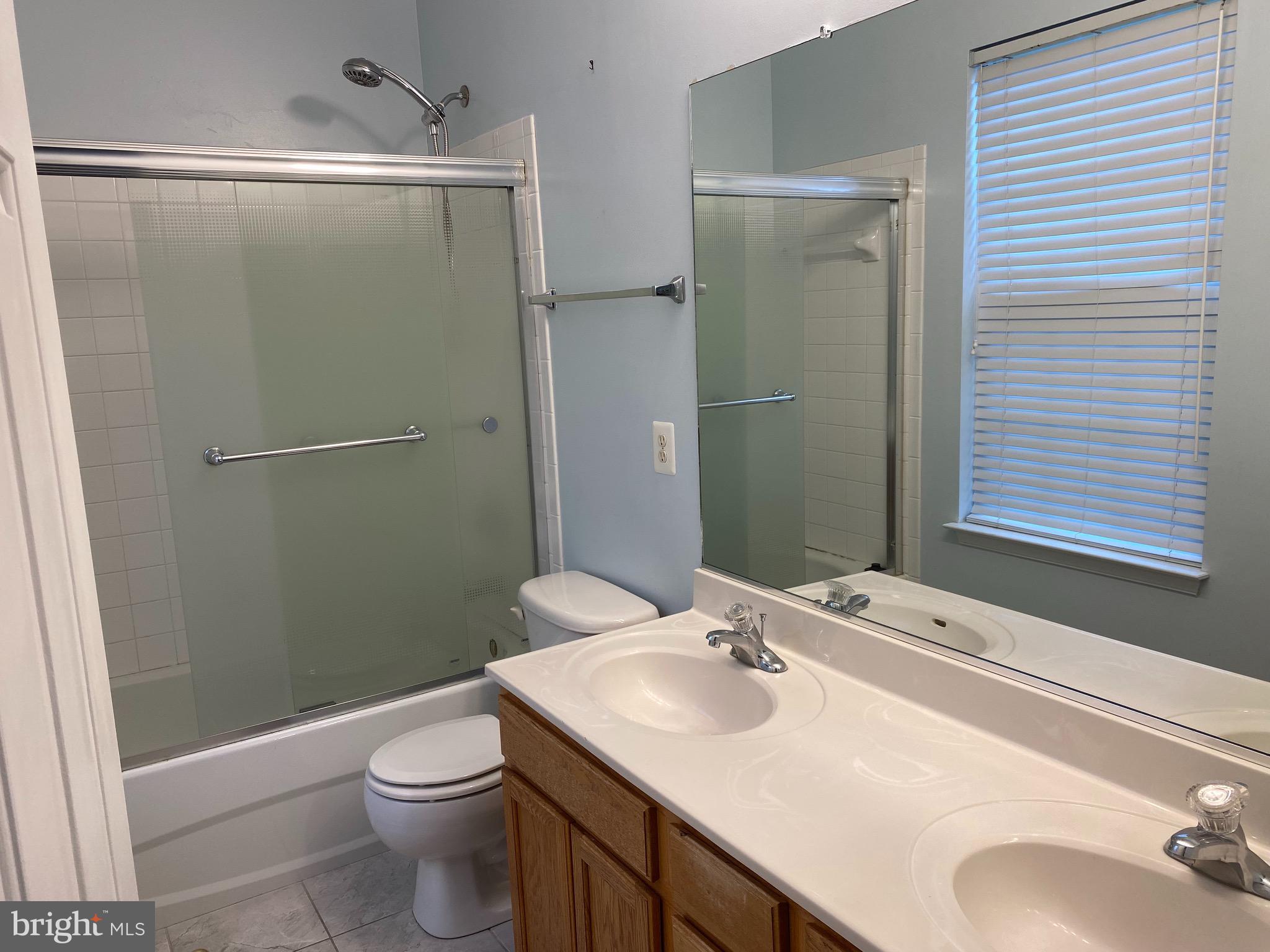 SALEM FIELDS - Residential