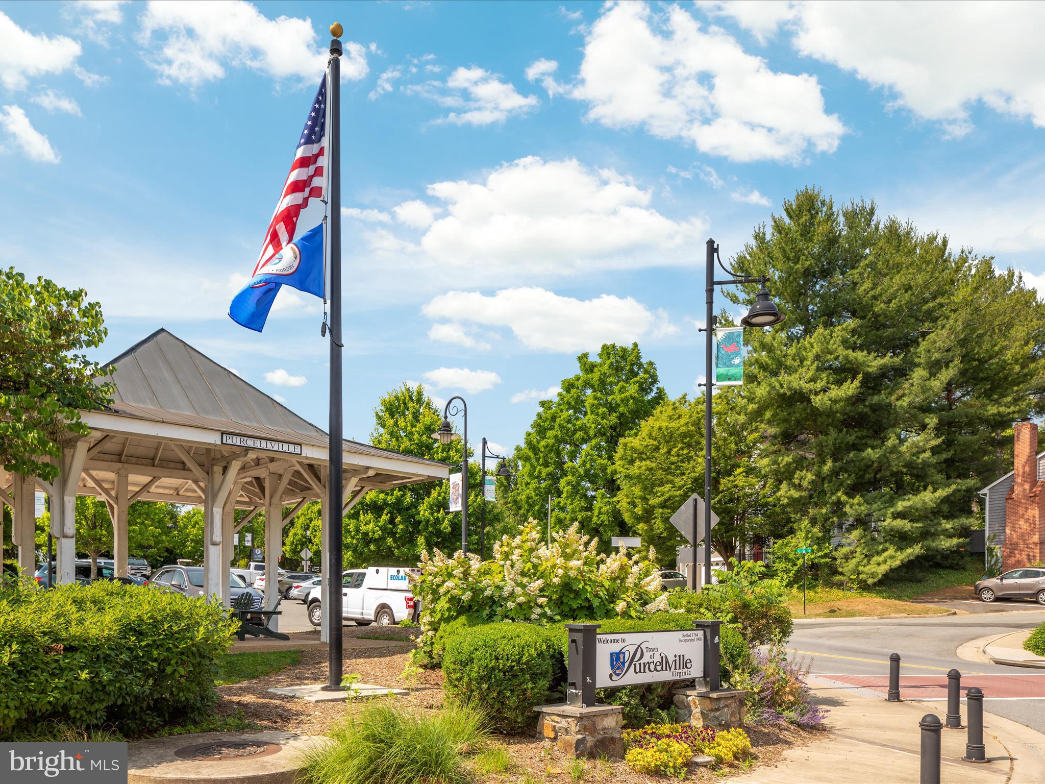 TOWN OF PURCELLVILLE - Residential