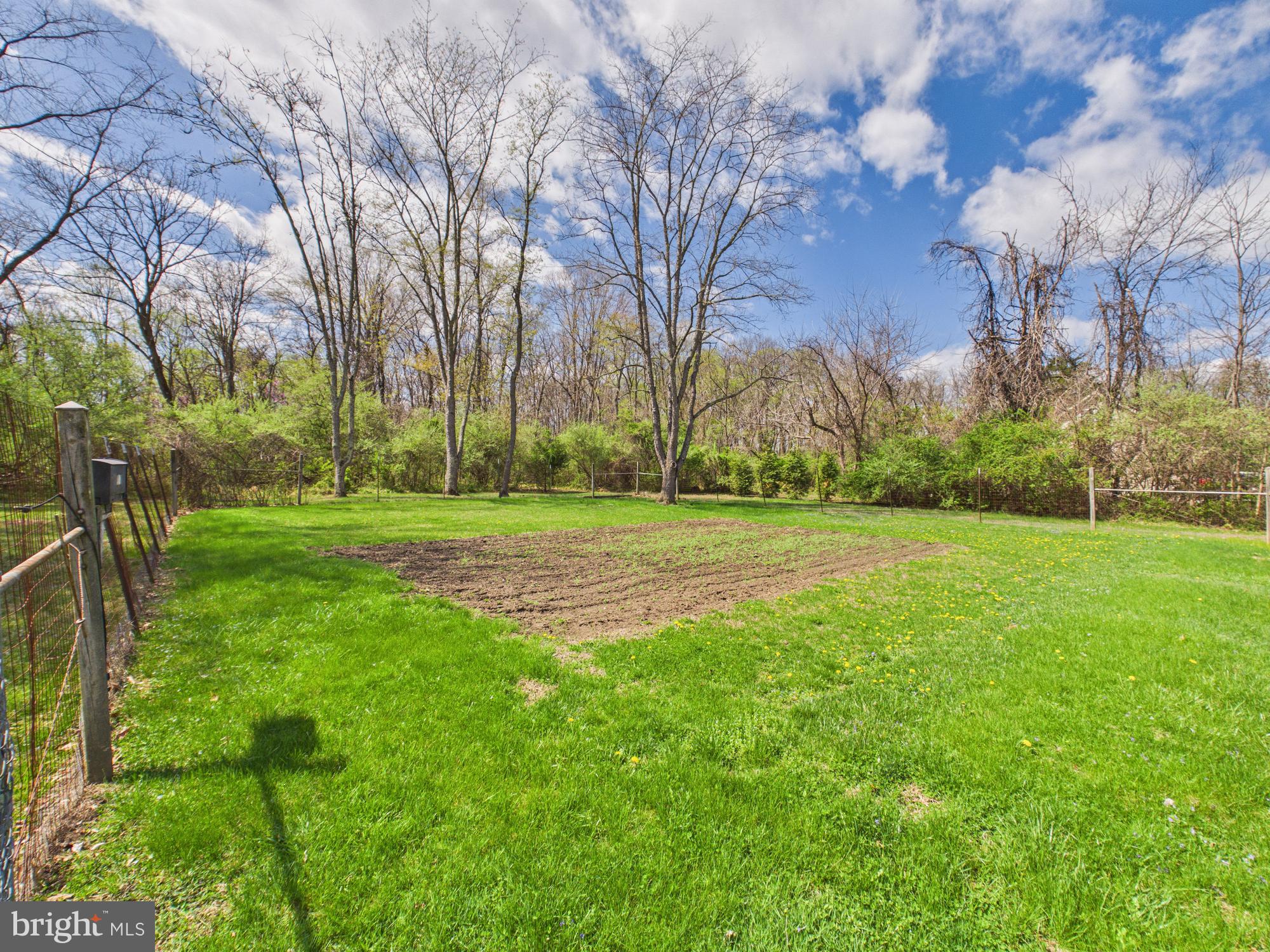 APPLE TREE FARMS - Residential