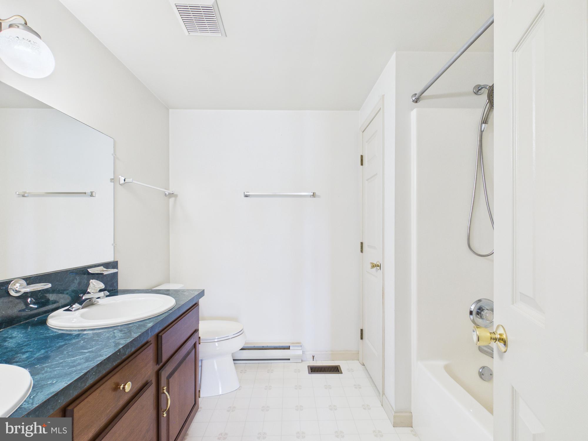 APPLE TREE FARMS - Residential