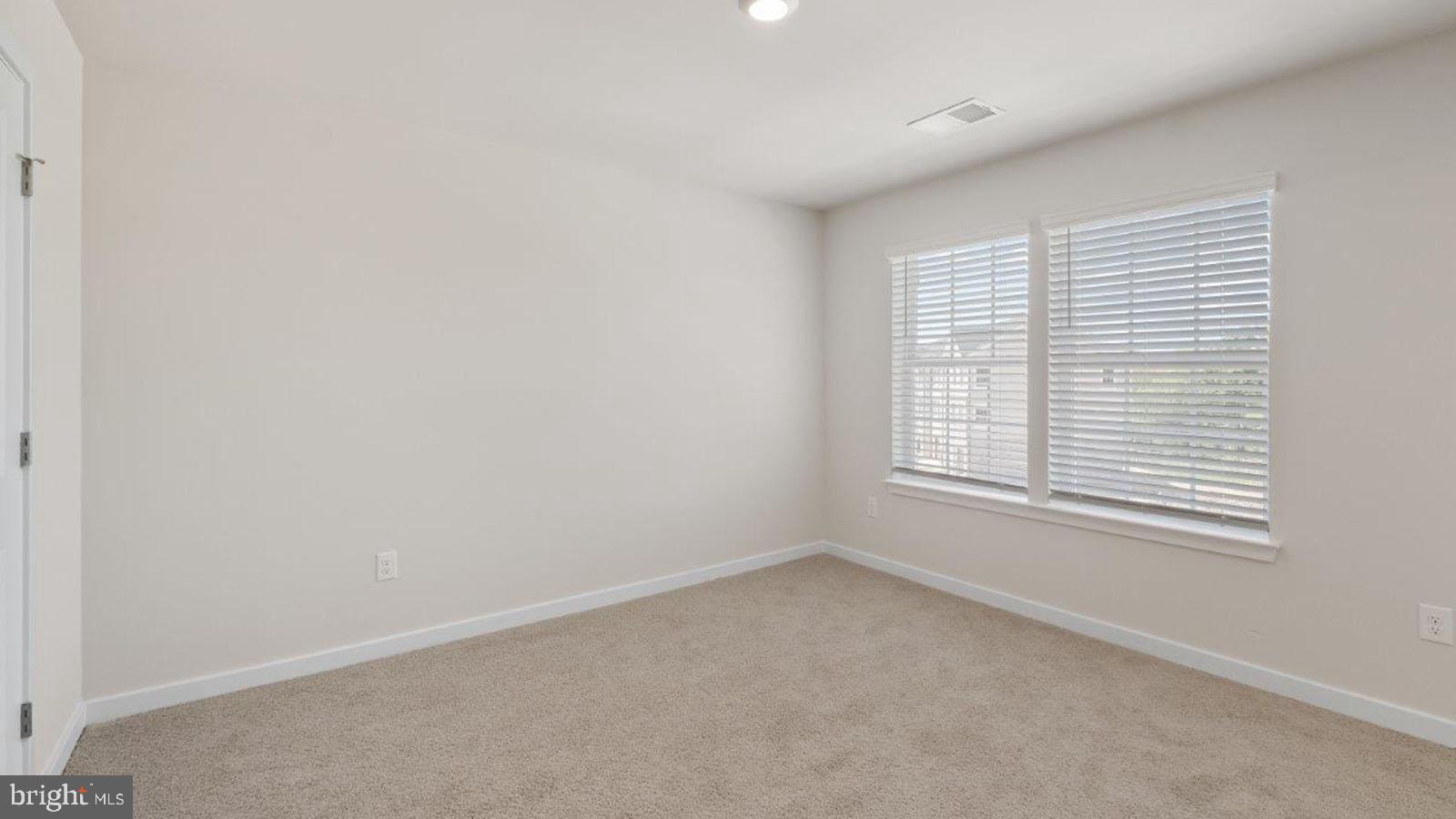 SPRING HILLS - Residential