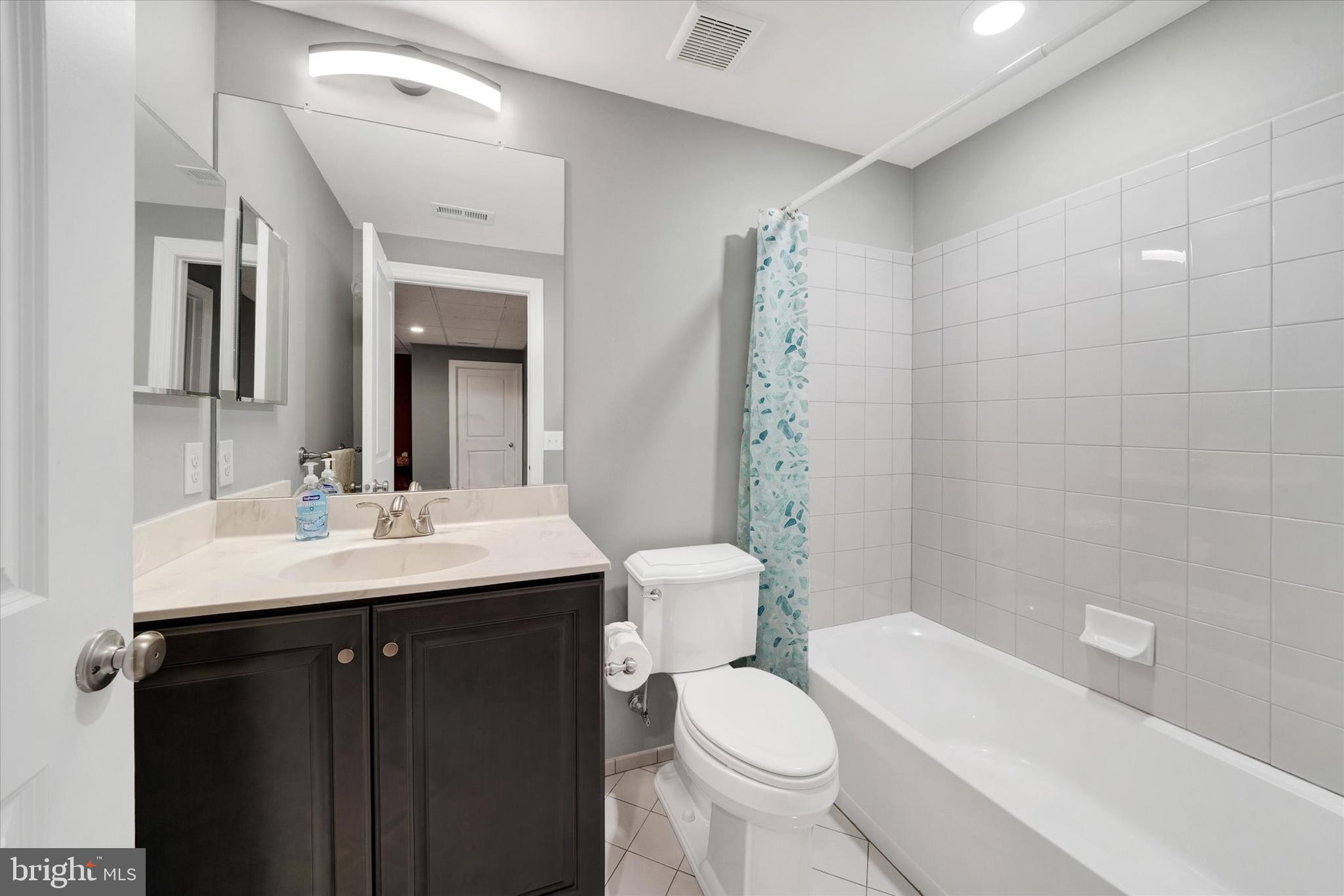 HIGH POINTE AT ST GE - Residential