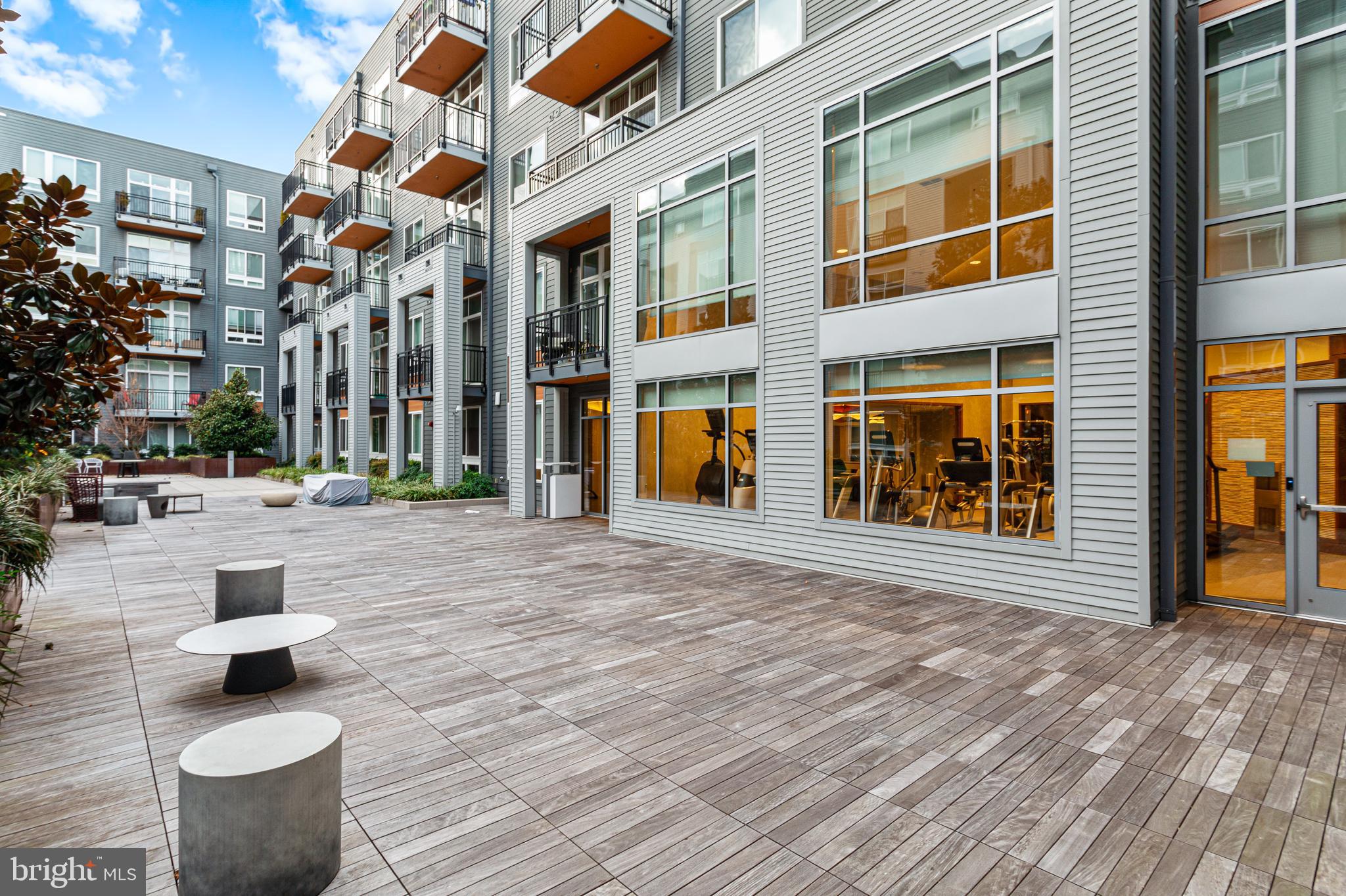 NATIONAL HARBOR - Residential