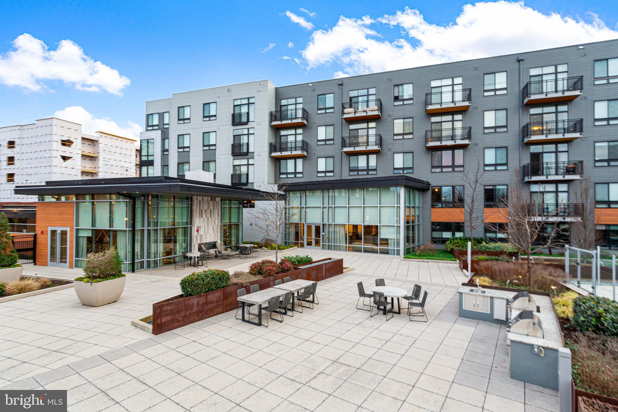 NATIONAL HARBOR - Residential