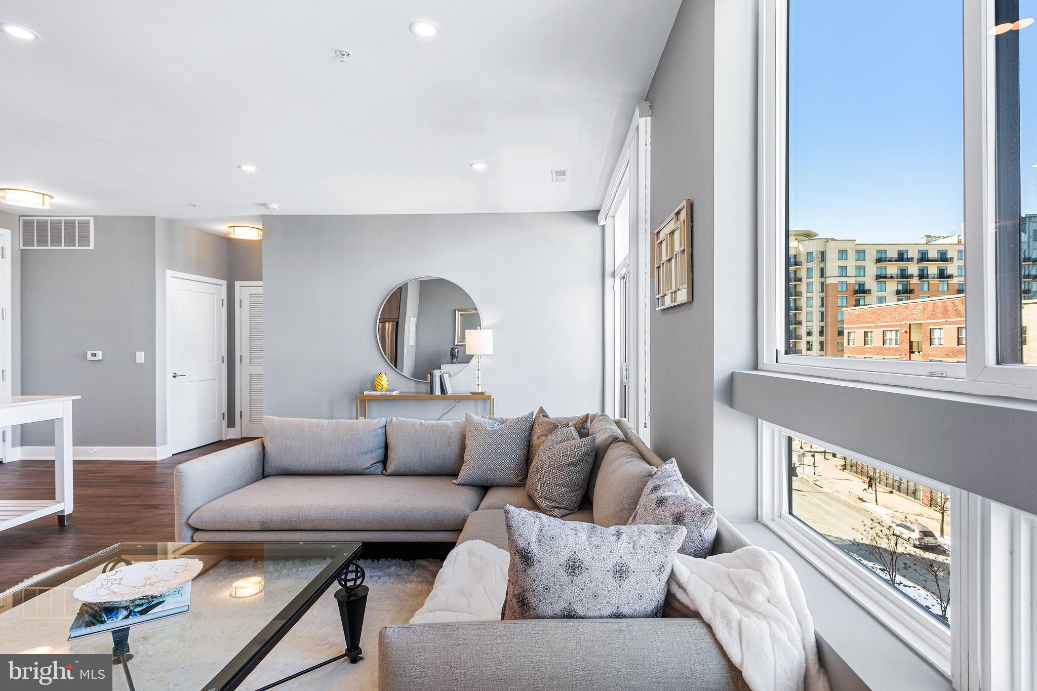 NATIONAL HARBOR - Residential