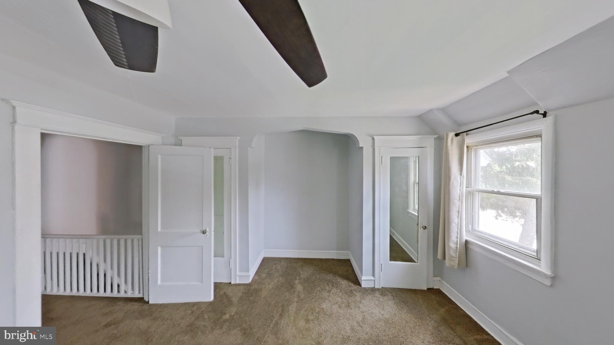 1602 E DUVAL STREET 2