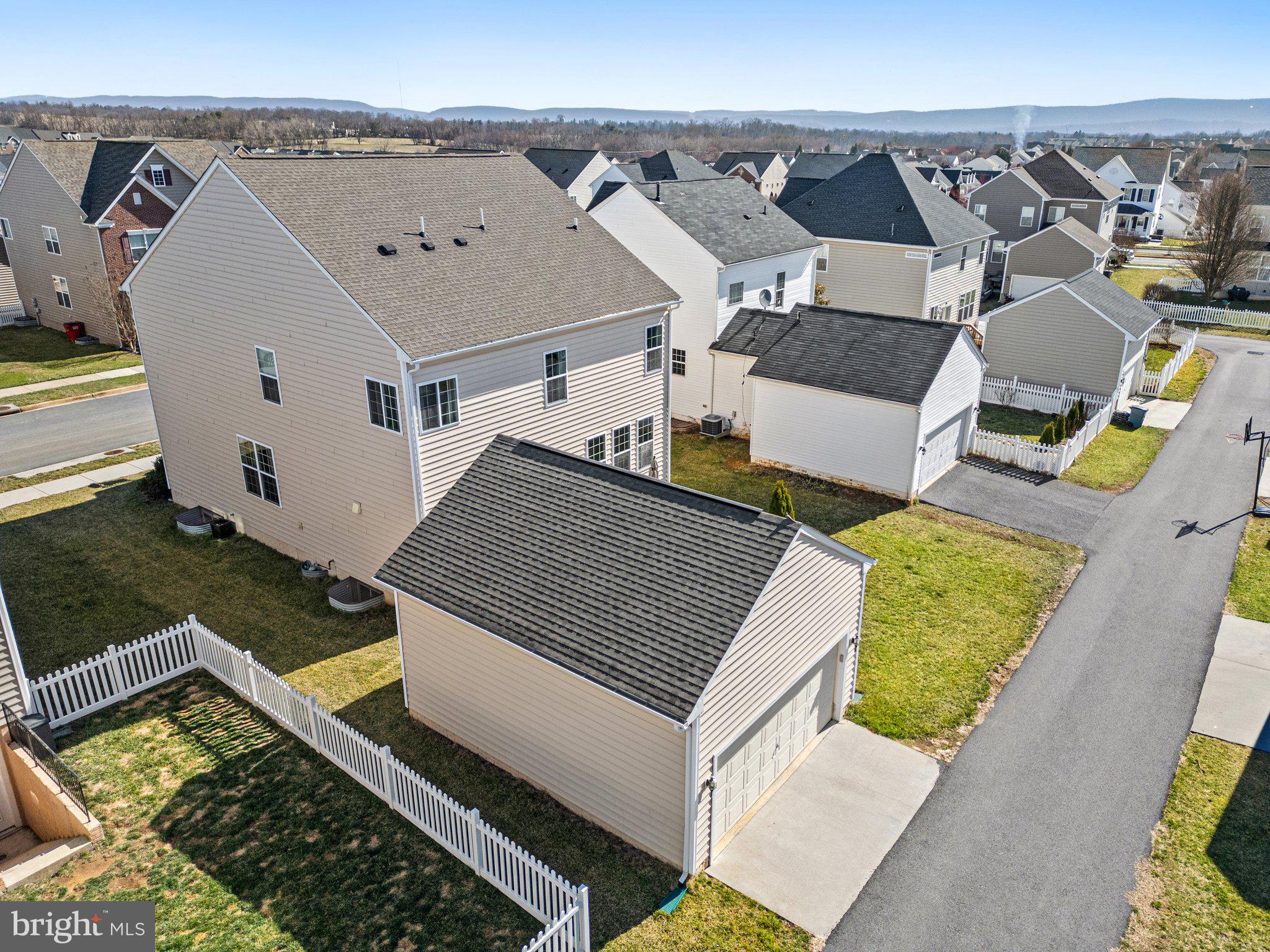 HUNTFIELD - Residential