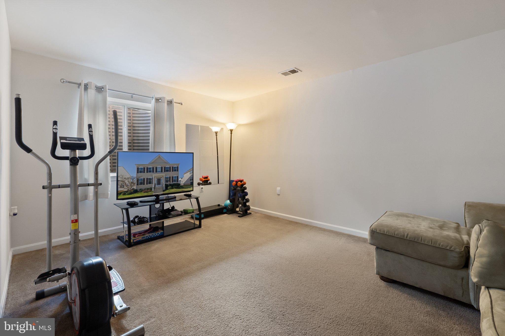 HUNTFIELD - Residential