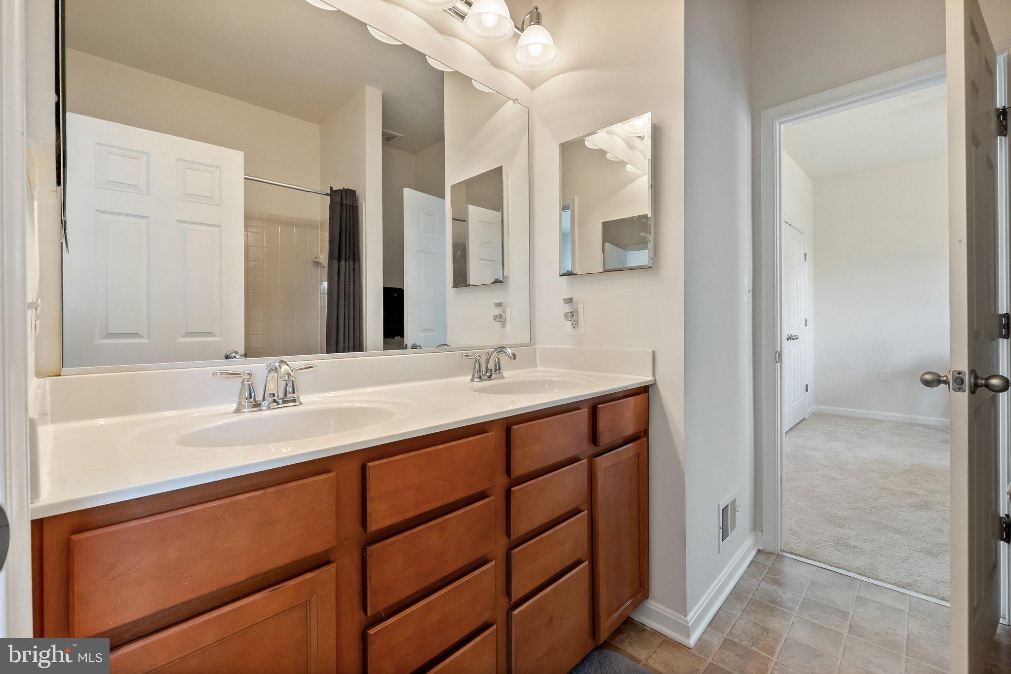 HUNTFIELD - Residential