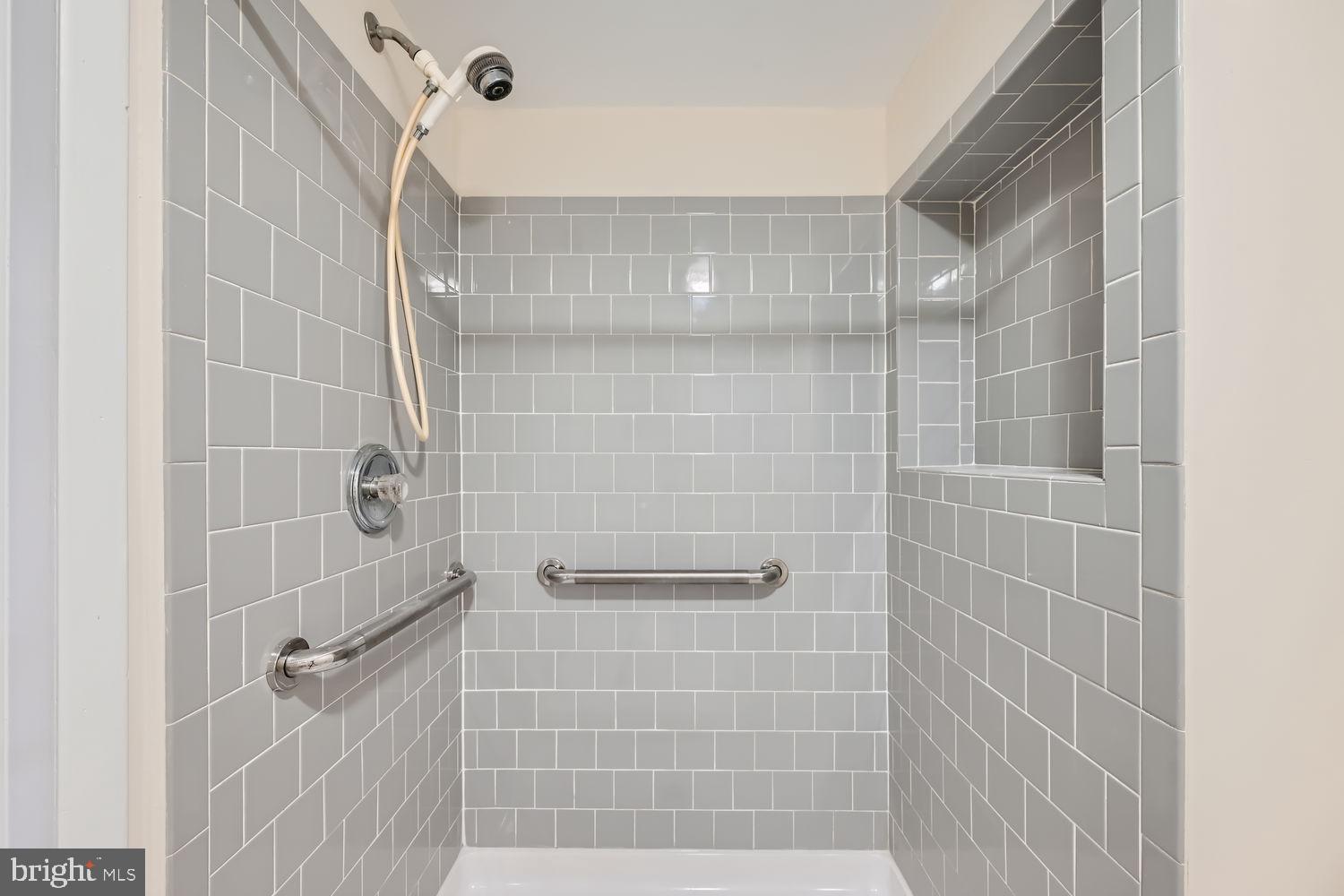 KNETTISHALL - Residential