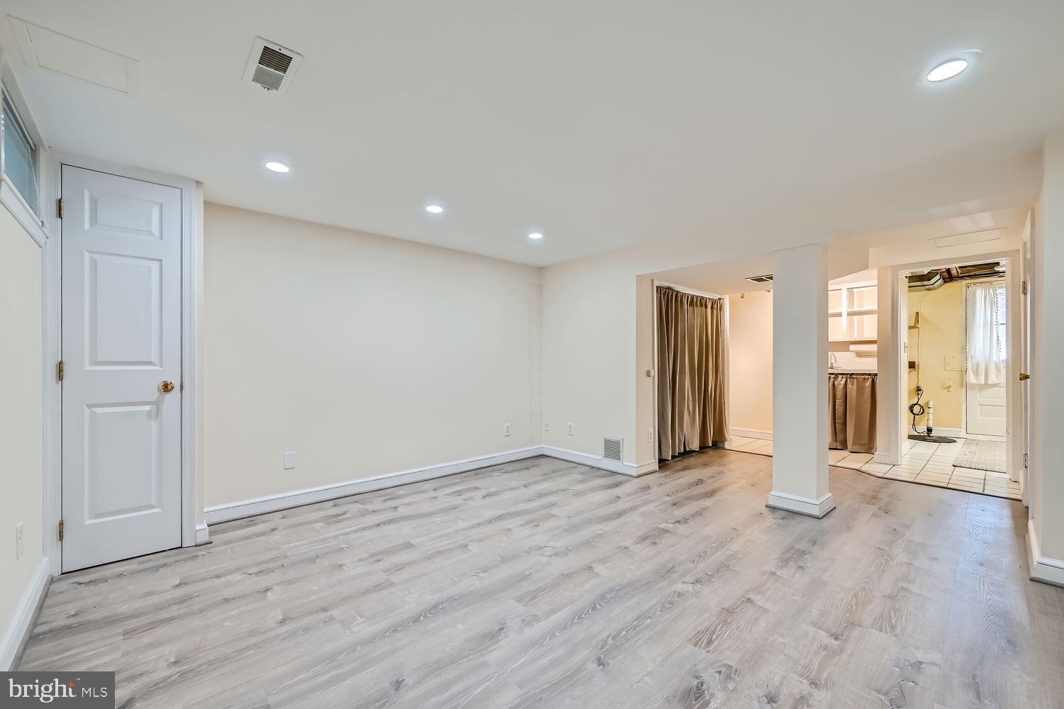 KNETTISHALL - Residential