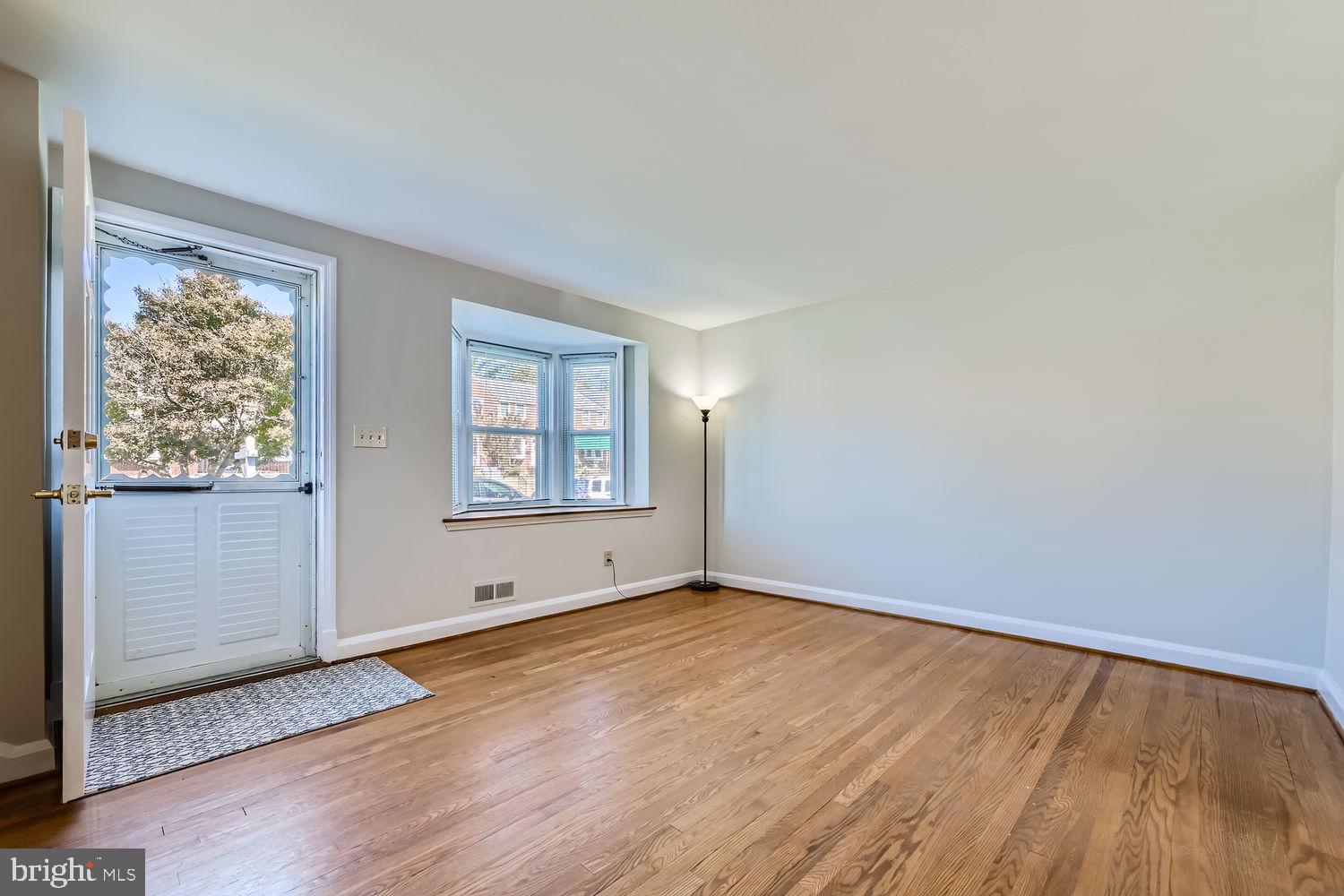 KNETTISHALL - Residential