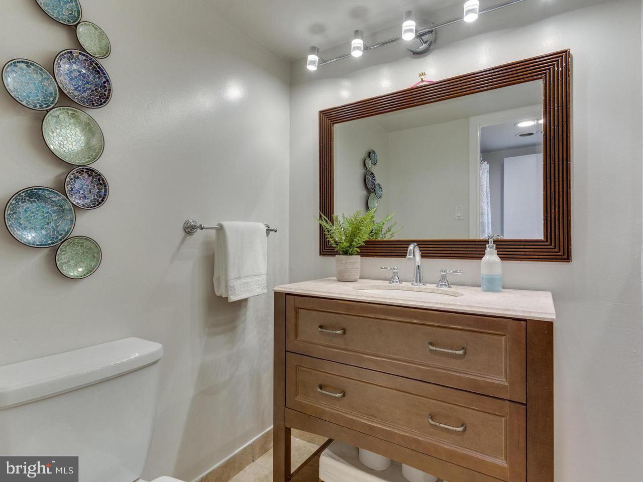 THE PALAZZO - Residential Lease