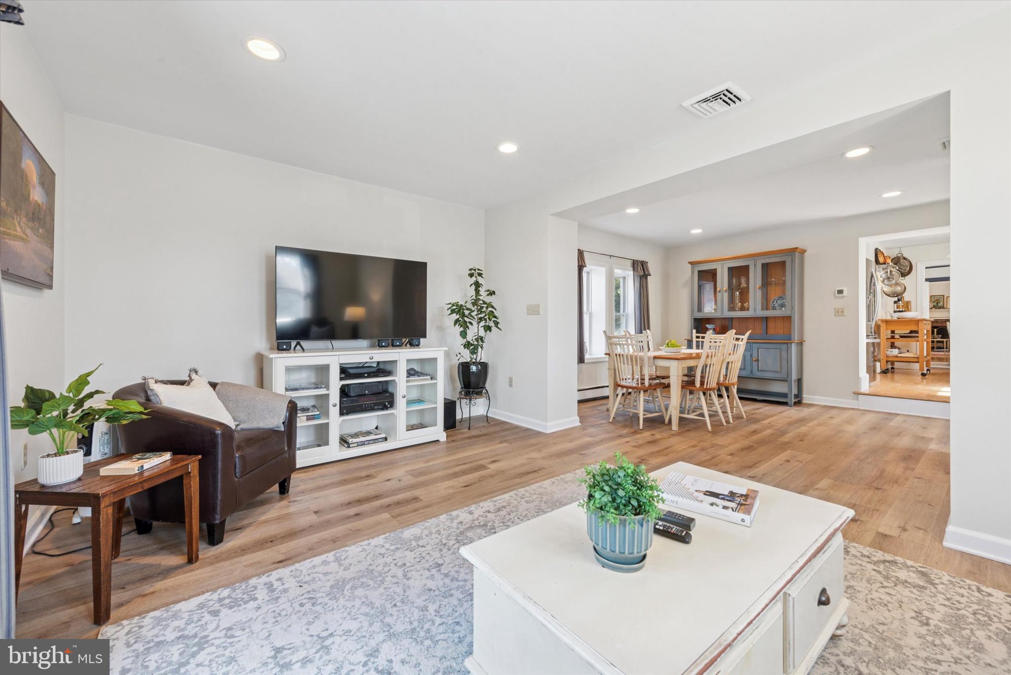 DEEPDALE - Residential