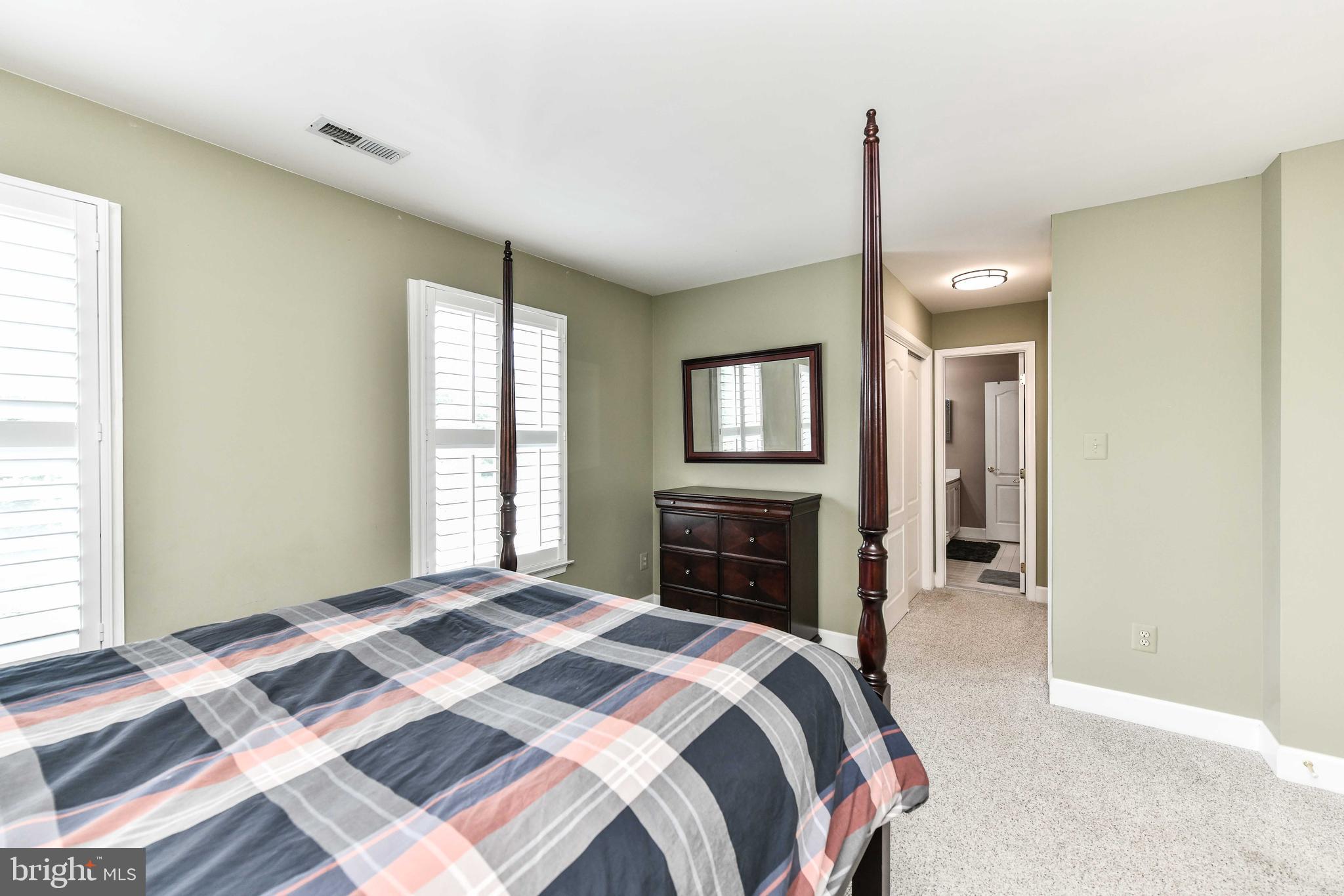 ALEXANDRAS GROVE AT BELMONT - Residential Lease