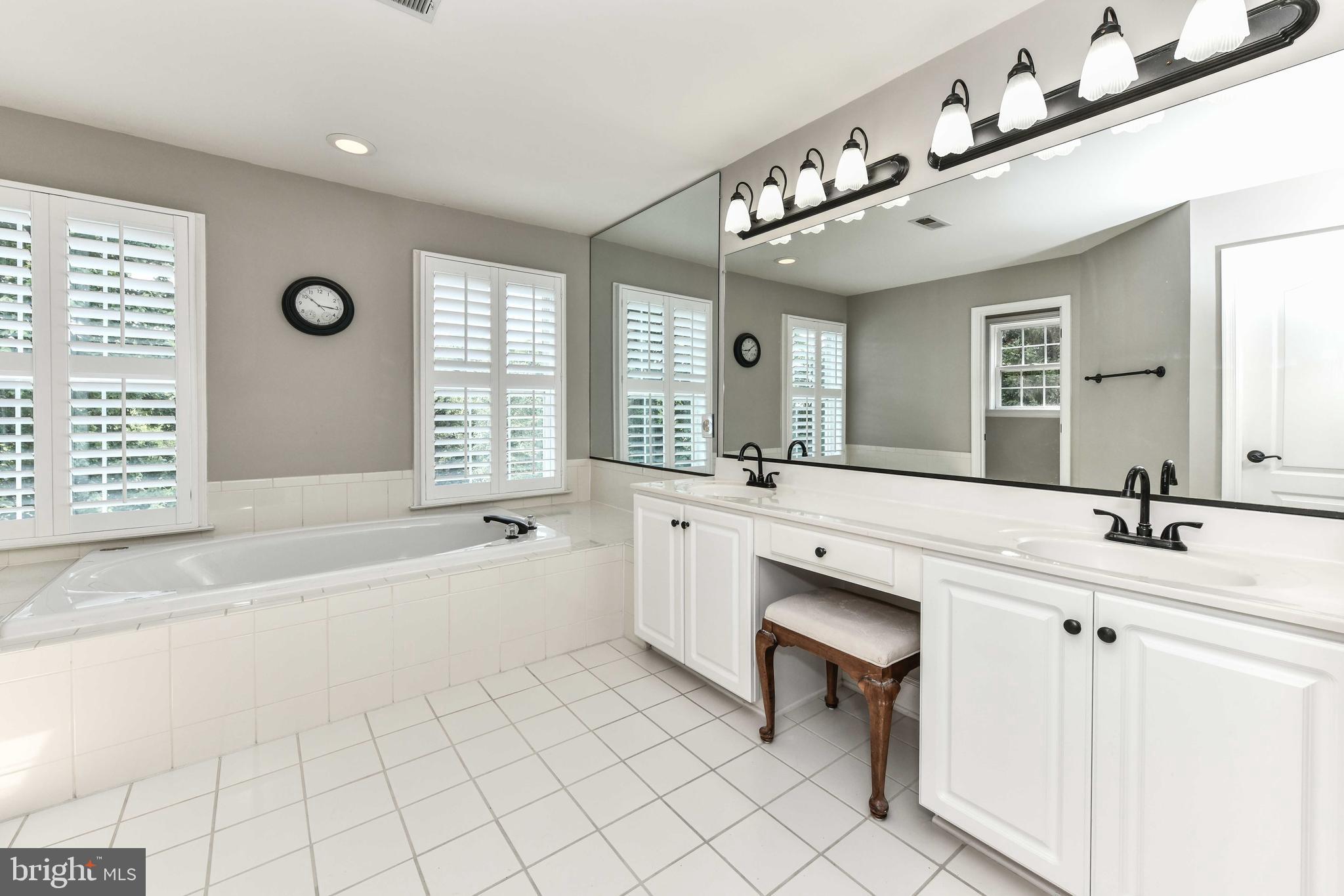 ALEXANDRAS GROVE AT BELMONT - Residential Lease