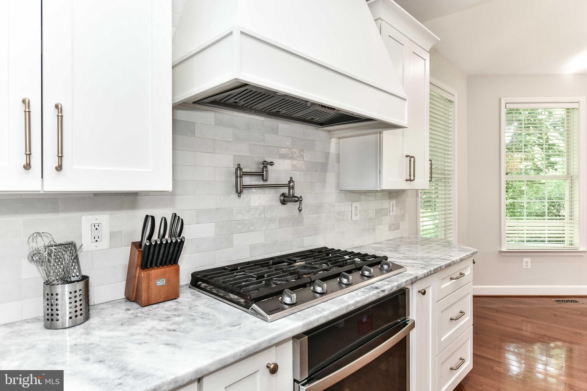 ALEXANDRAS GROVE AT BELMONT - Residential Lease