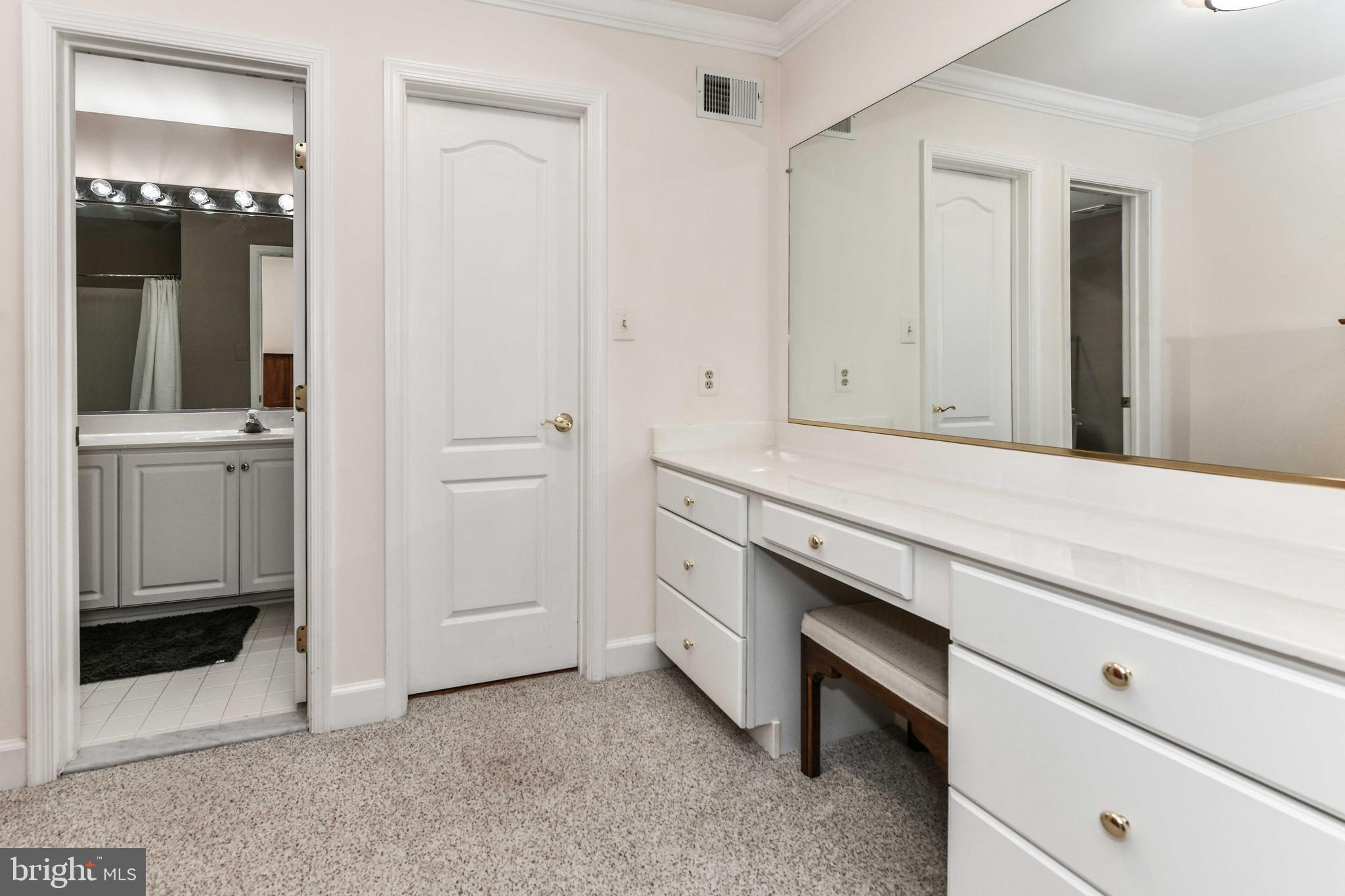 ALEXANDRAS GROVE AT BELMONT - Residential Lease