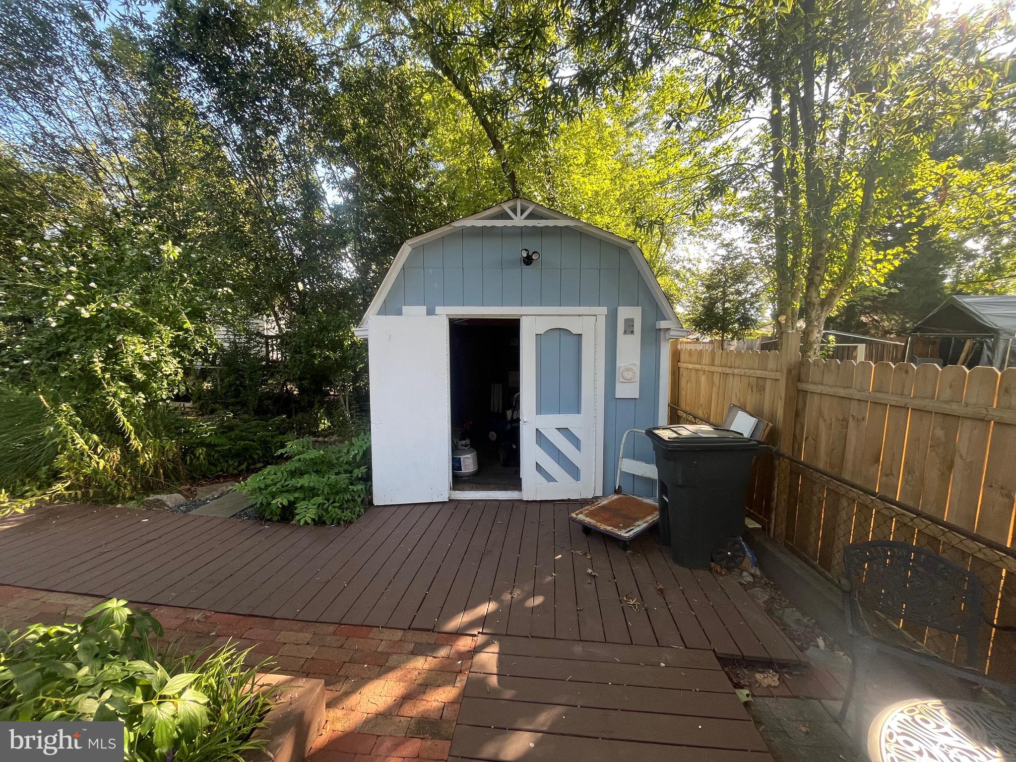 WOODLAWN TERRACE - Residential